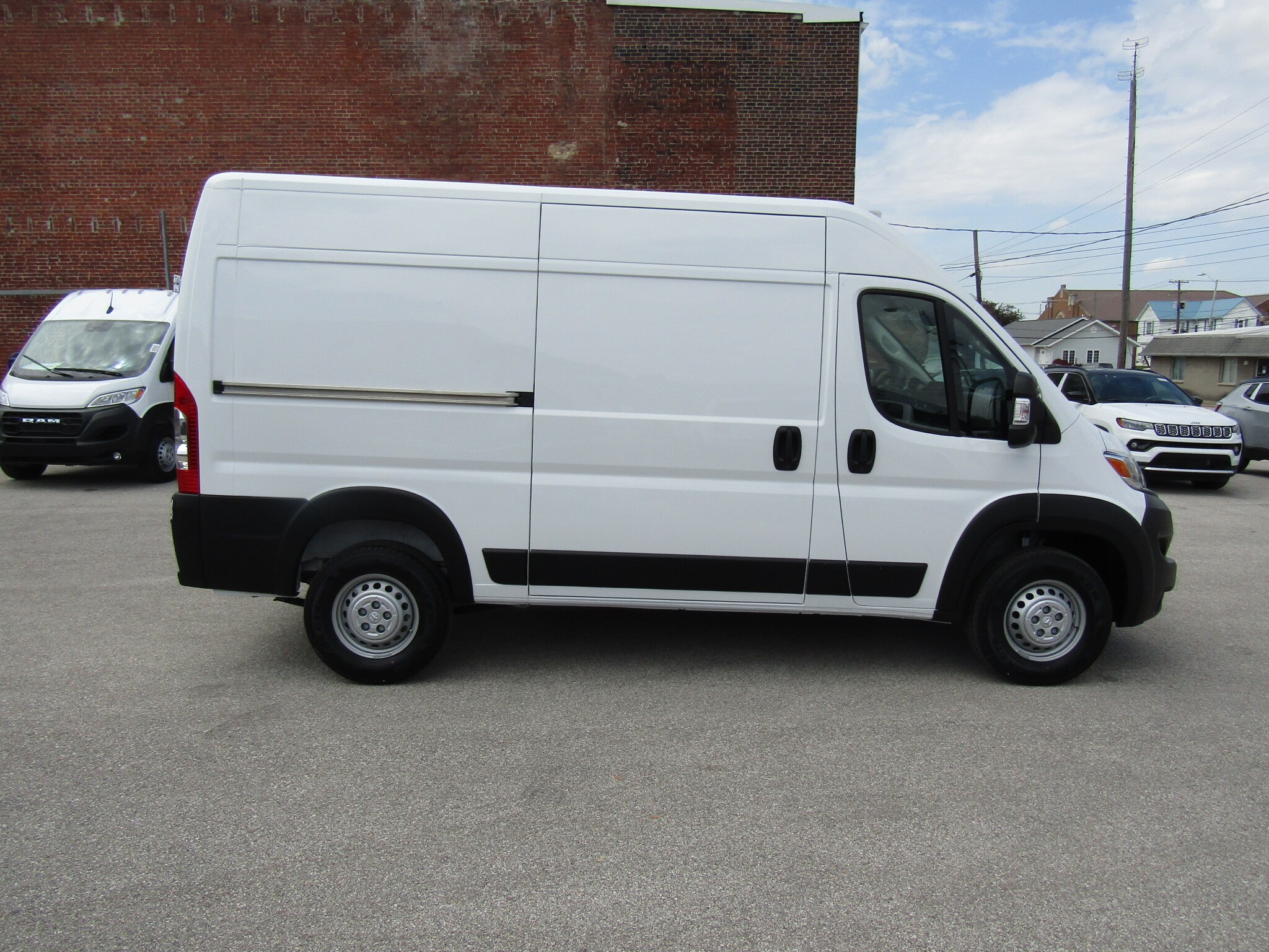 2025 Ram ProMaster 2500 photo 2