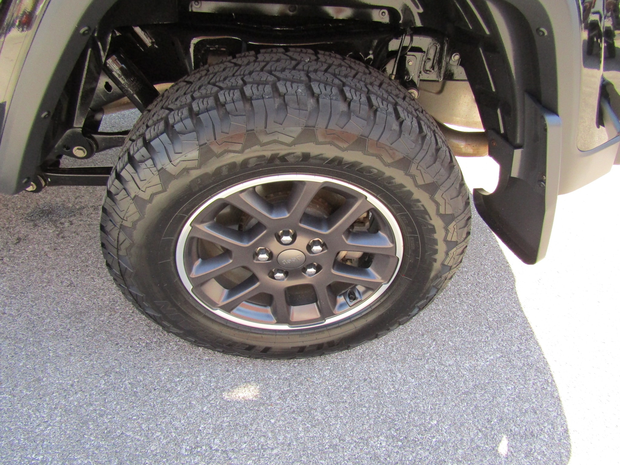 2023 Jeep Gladiator Overland - Photo 10