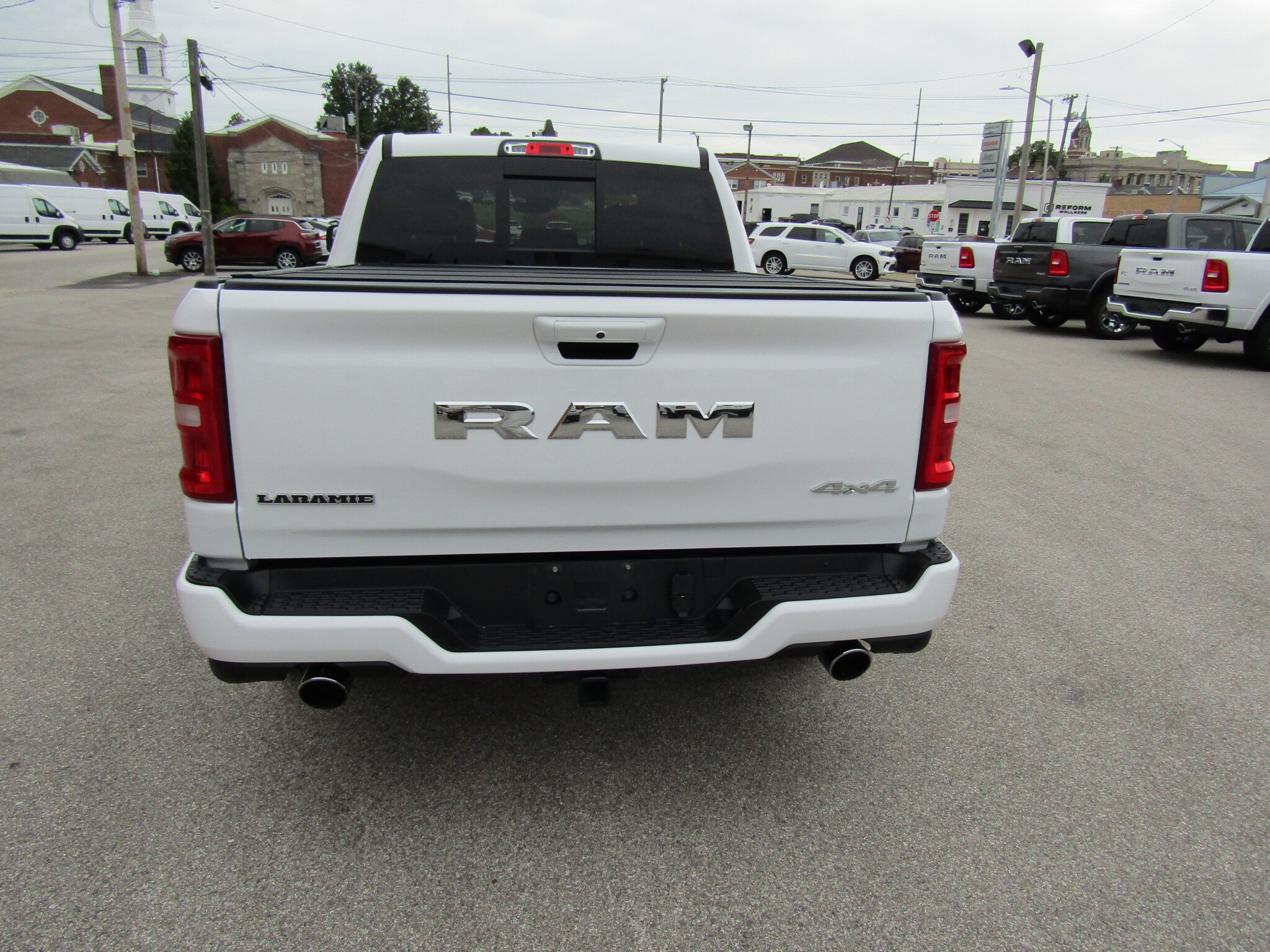 2025 Ram 1500 Laramie photo 4