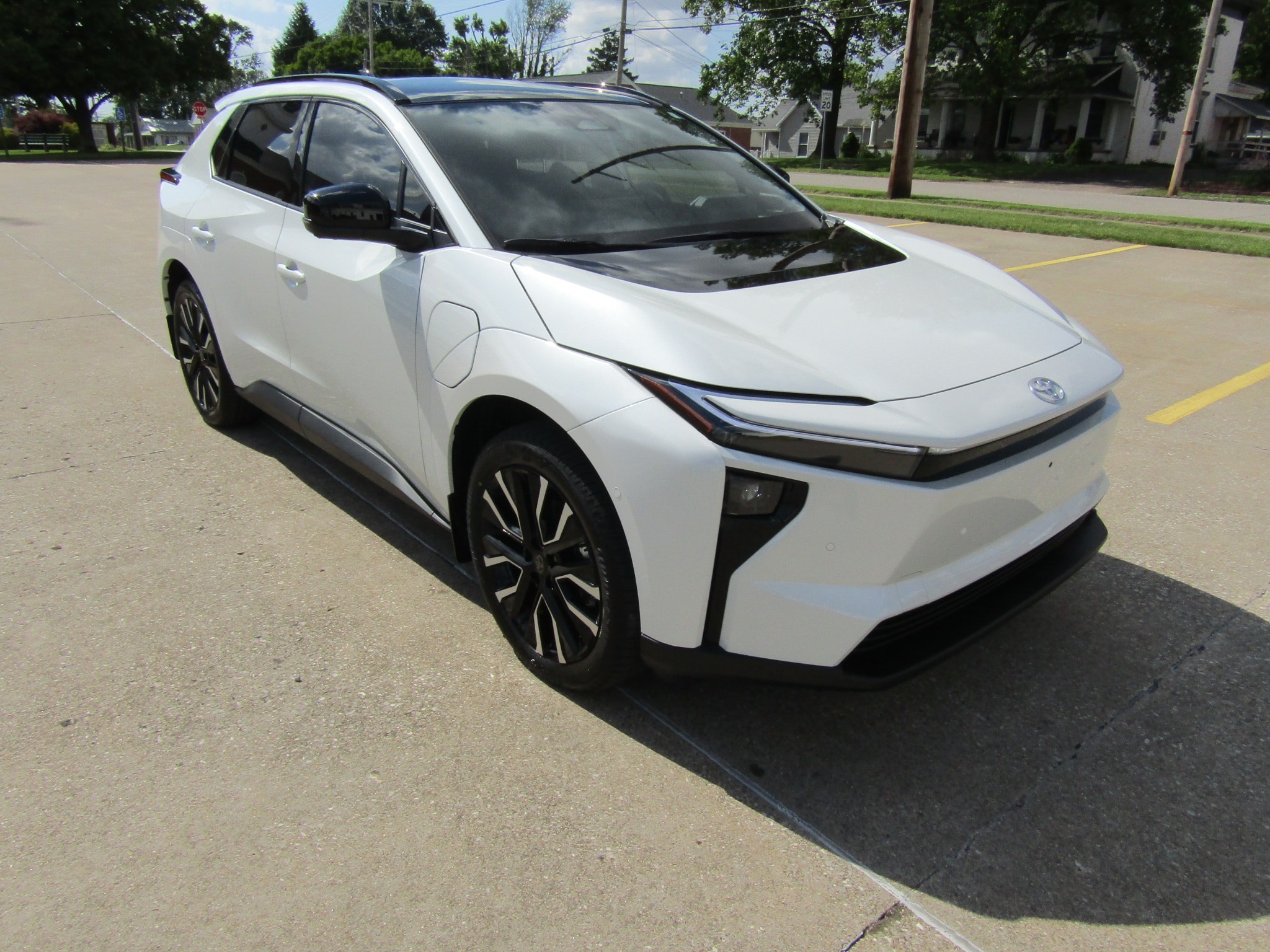 2026 Toyota bZ4X Limited AWD's photo