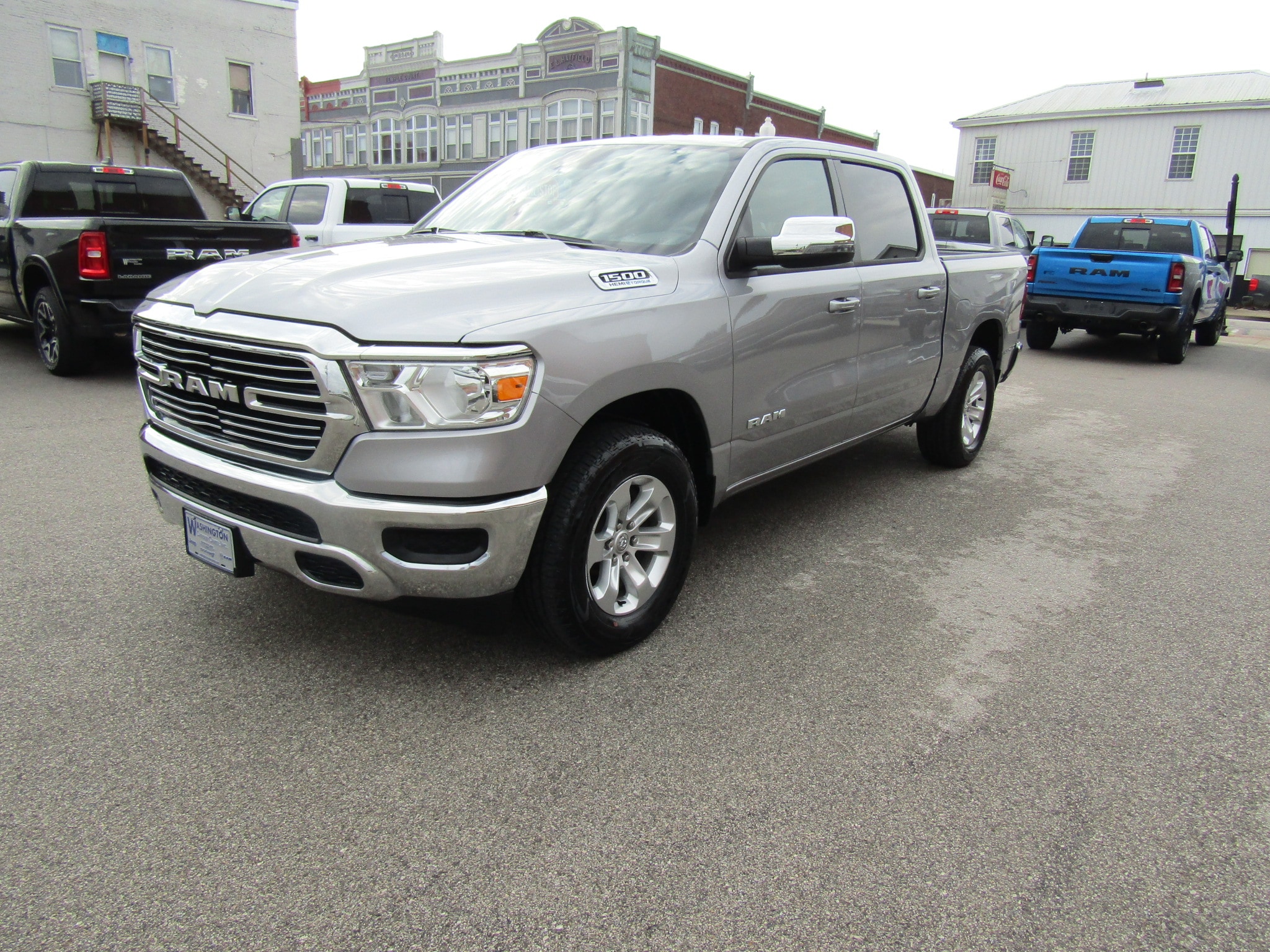 2024 RAM Ram 1500 Pickup Laramie - Photo 8