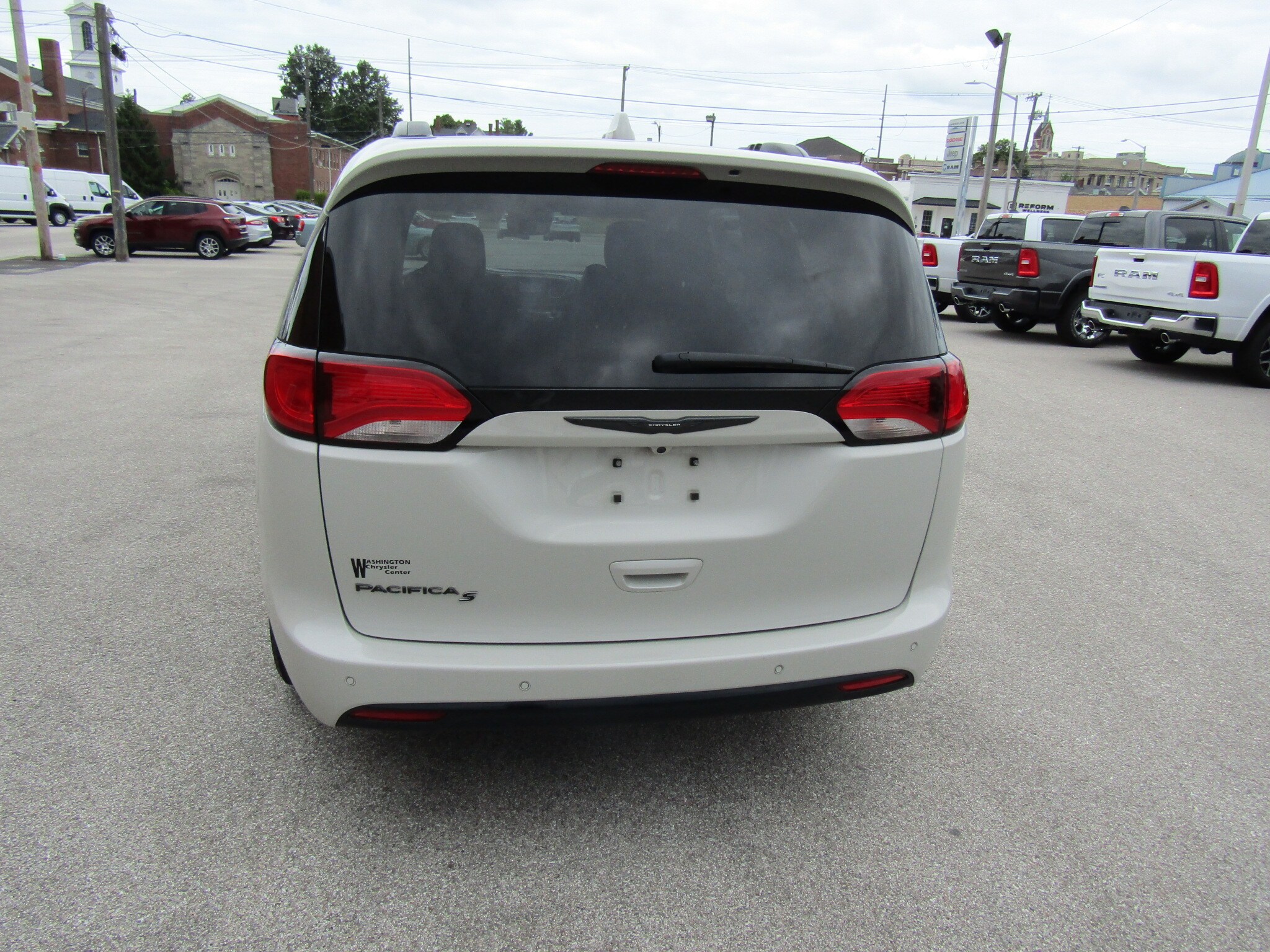2019 Chrysler Pacifica Touring Plus photo 4