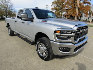 2026 Ram 2500 TRADESMAN CREW CAB 4X4 8' BOX Pickup