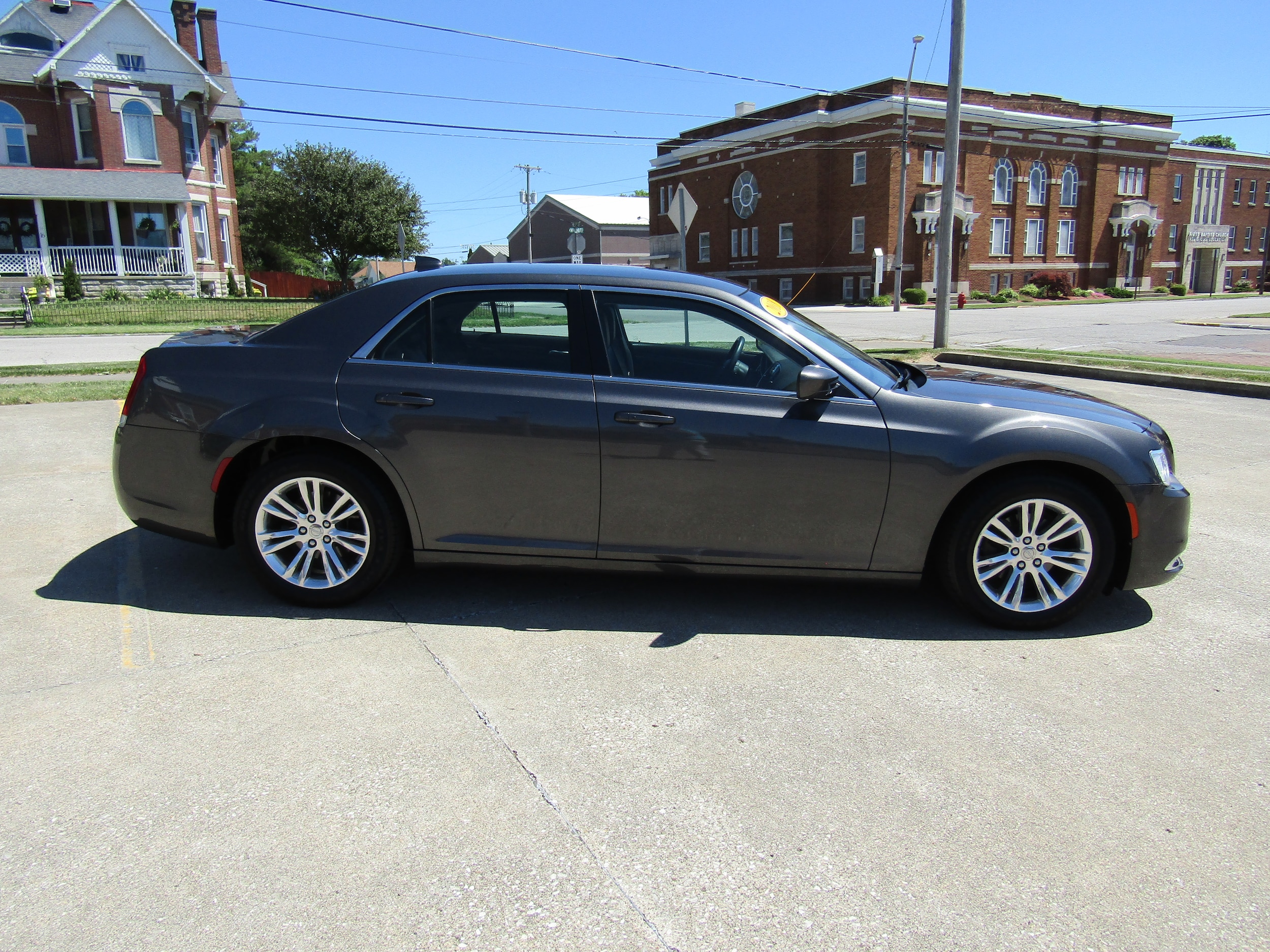 Used 2018 Chrysler 300 Touring with VIN 2C3CCAAG0JH137446 for sale in Washington, IN