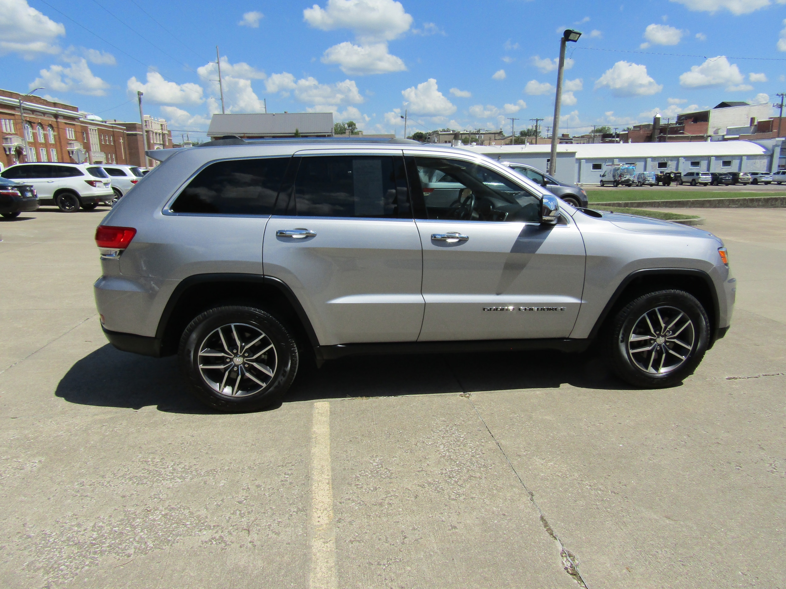 Used 2018 Jeep Grand Cherokee Limited with VIN 1C4RJFBG1JC373470 for sale in Washington, IN