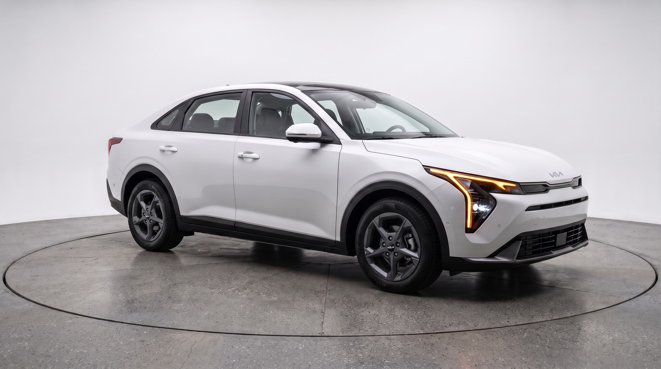 Thumbnail: 2026 Kia K4 - 1