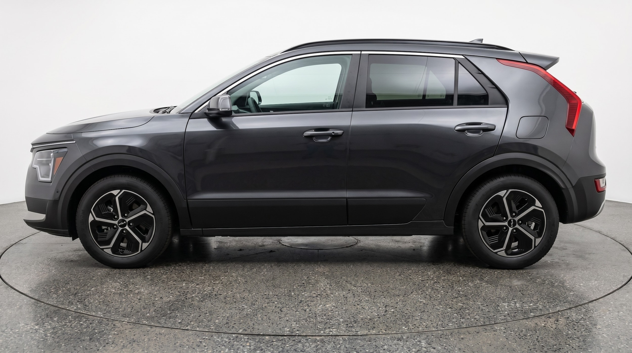 Thumbnail: 2026 Kia Niro - 4