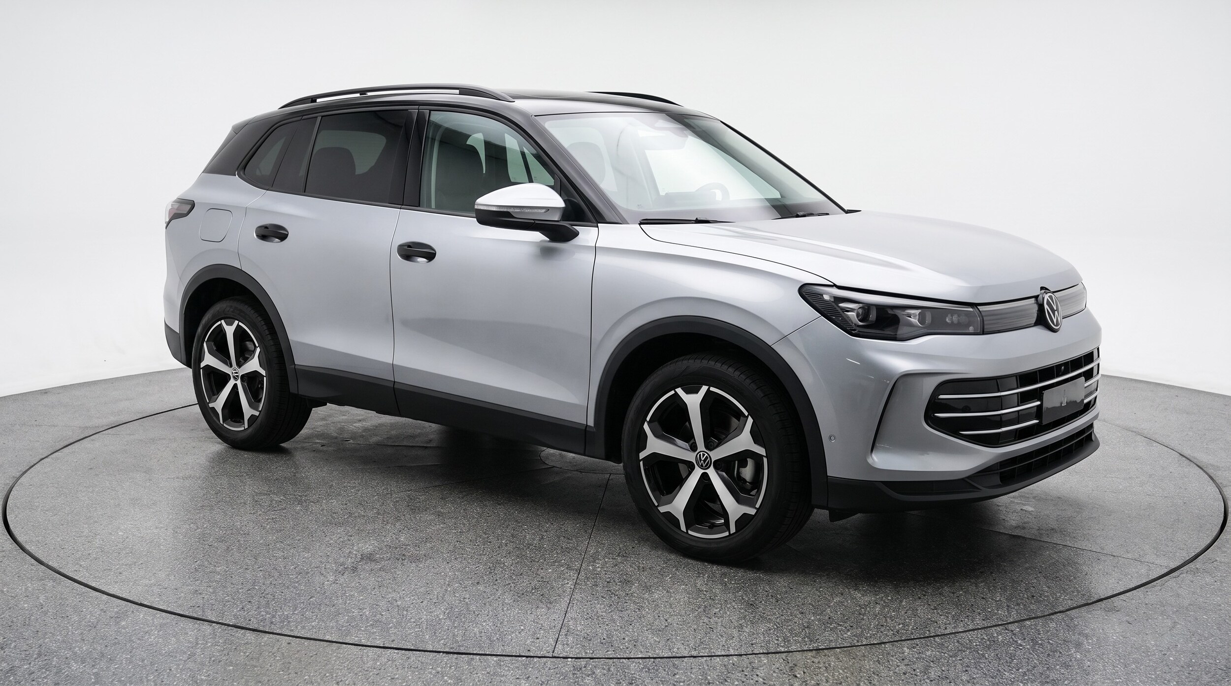 Thumbnail: 2026 Volkswagen Tiguan - 1