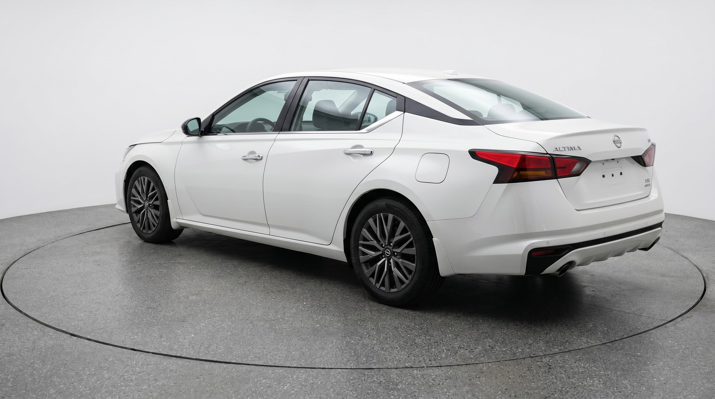 Thumbnail: 2025 Nissan Altima - 5