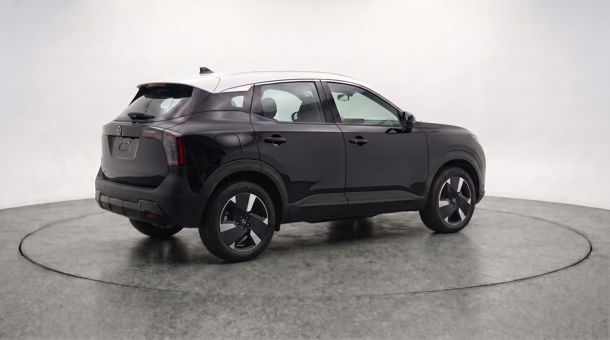 Thumbnail: 2026 Nissan Kicks - 7