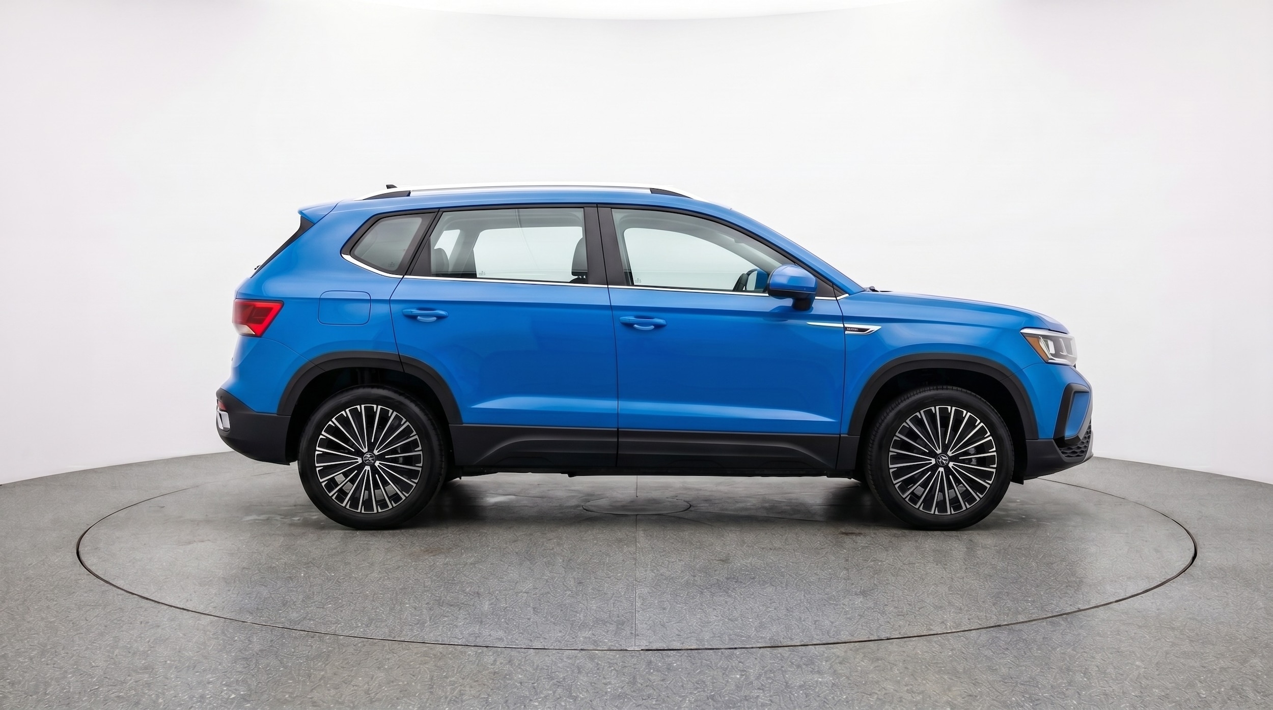 Thumbnail: 2026 Volkswagen Taos - 8