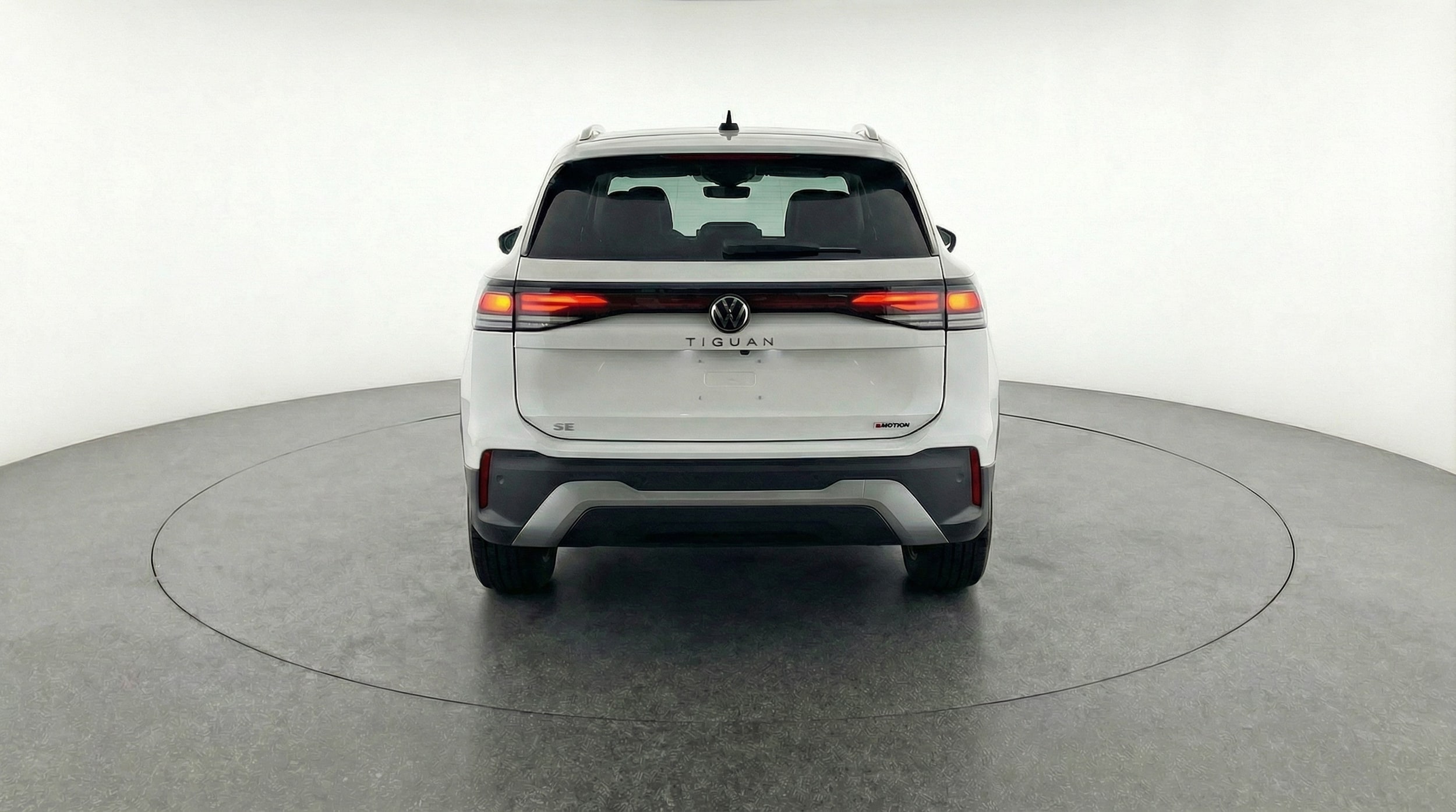 Thumbnail: 2026 Volkswagen Tiguan - 6