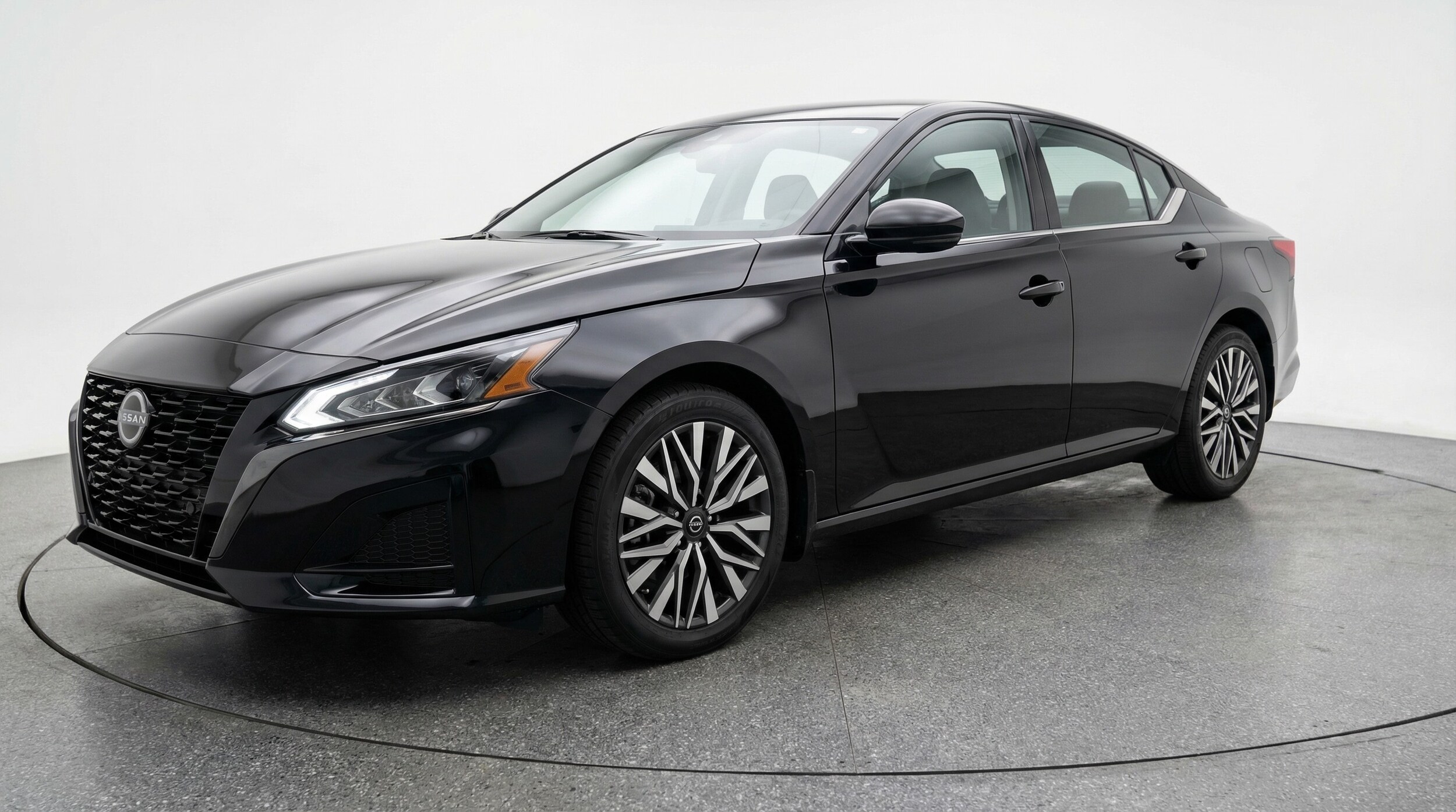 Thumbnail: 2025 Nissan Altima - 3
