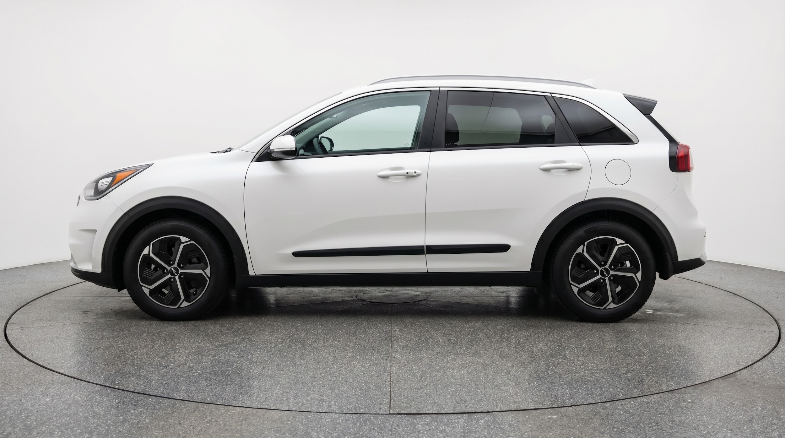 Thumbnail: 2026 Kia Niro - 4