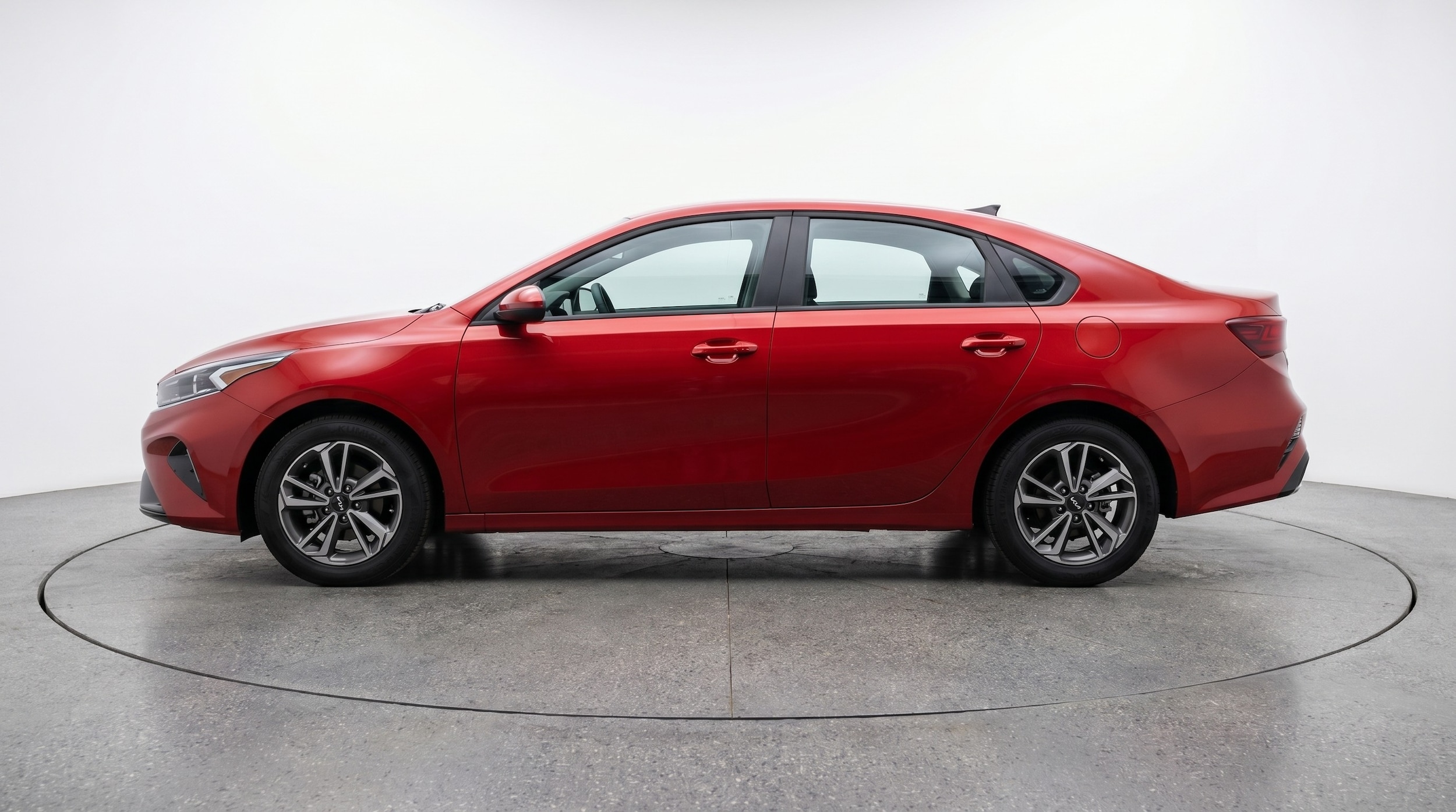 Thumbnail: 2024 Kia Forte - 4