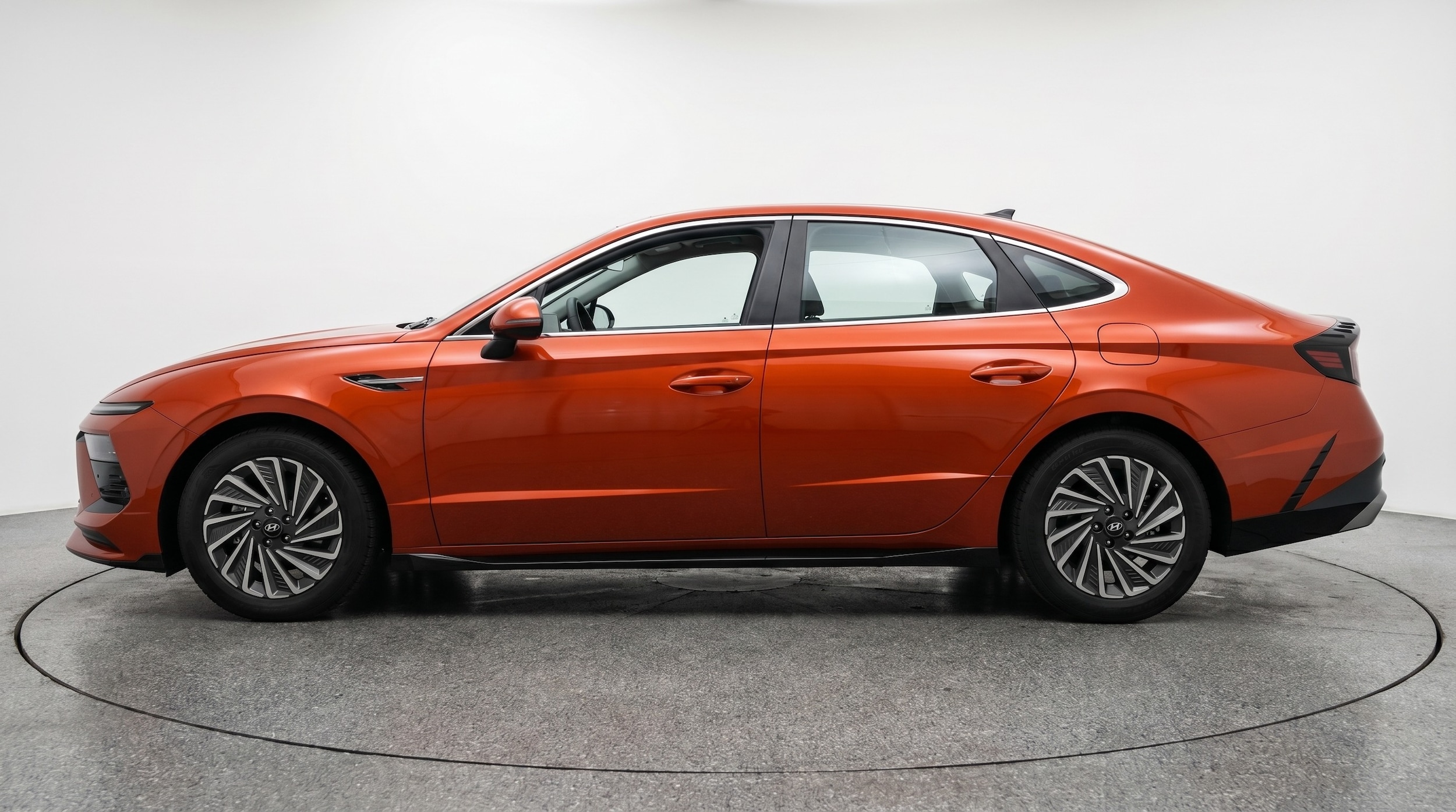 Thumbnail: 2025 Hyundai Sonata - 4