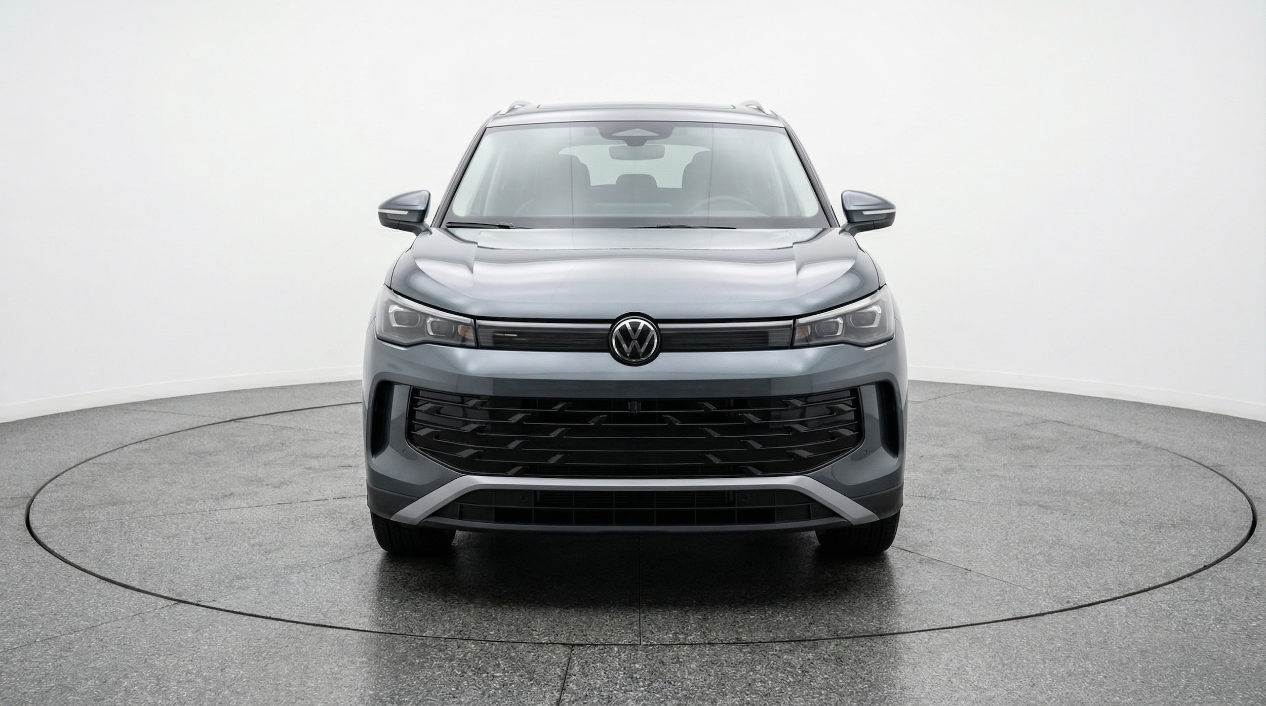 Thumbnail: 2026 Volkswagen Tiguan - 2
