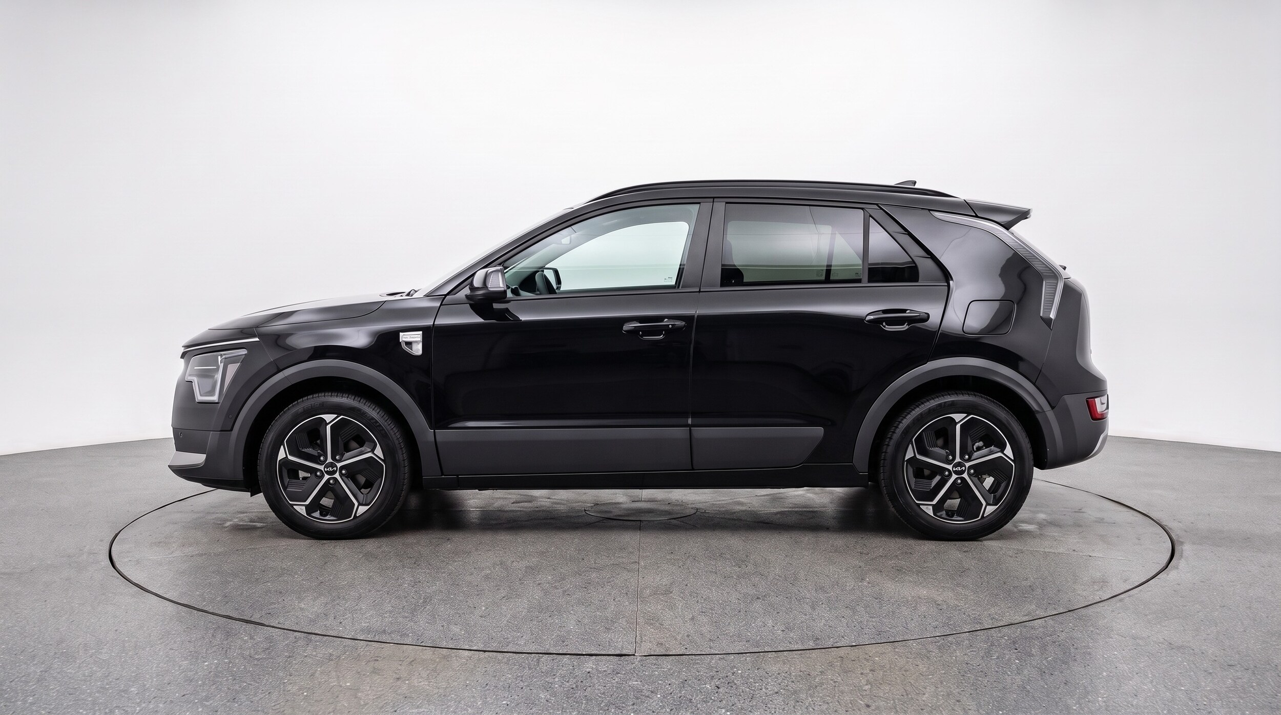 Thumbnail: 2026 Kia Niro - 4