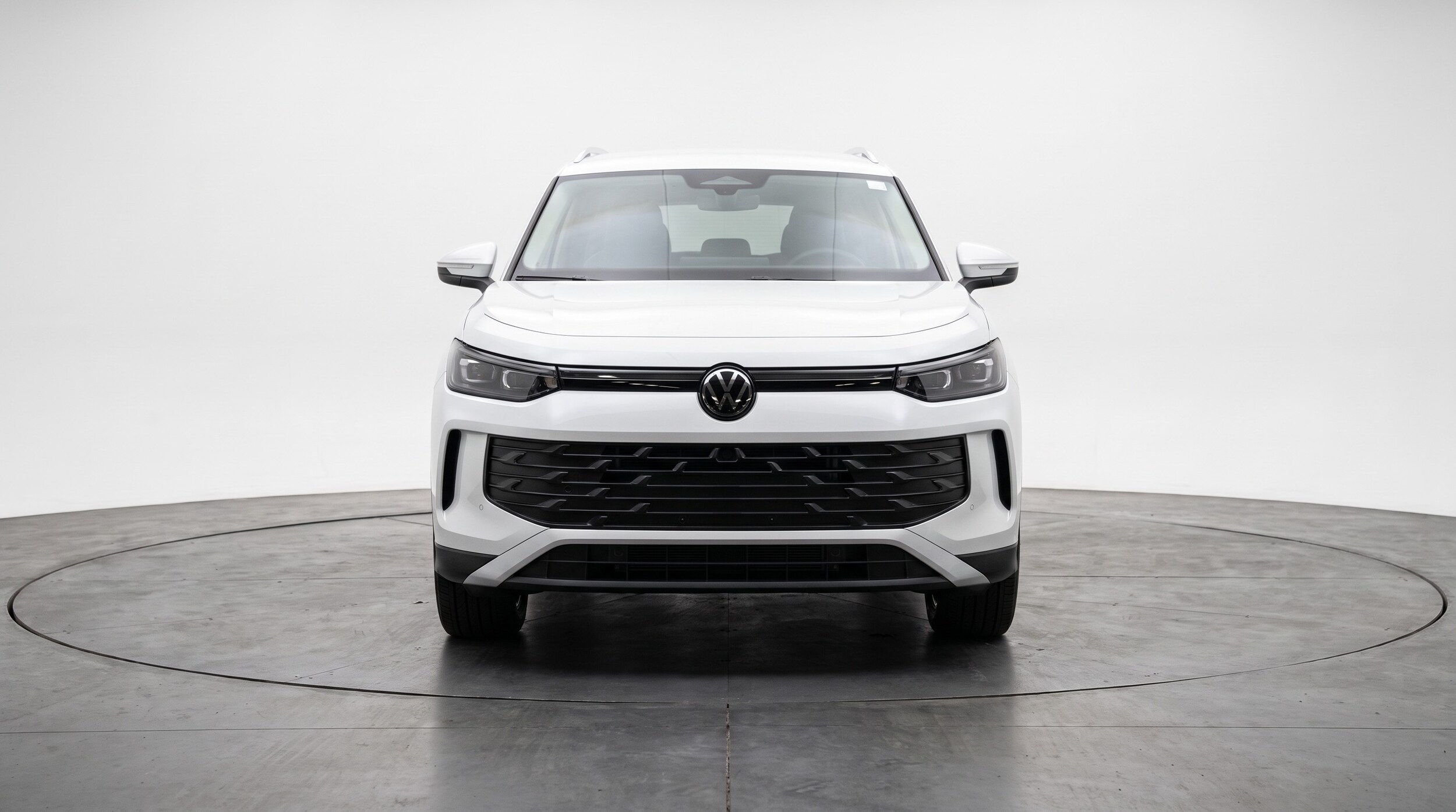Thumbnail: 2026 Volkswagen Tiguan - 2