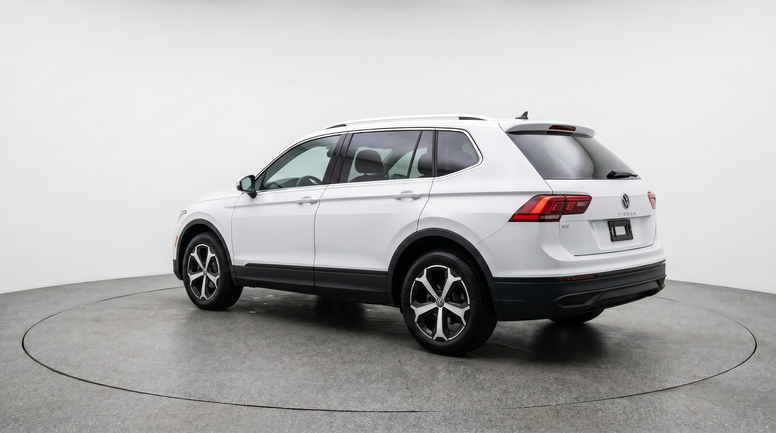 Thumbnail: 2026 Volkswagen Tiguan - 5