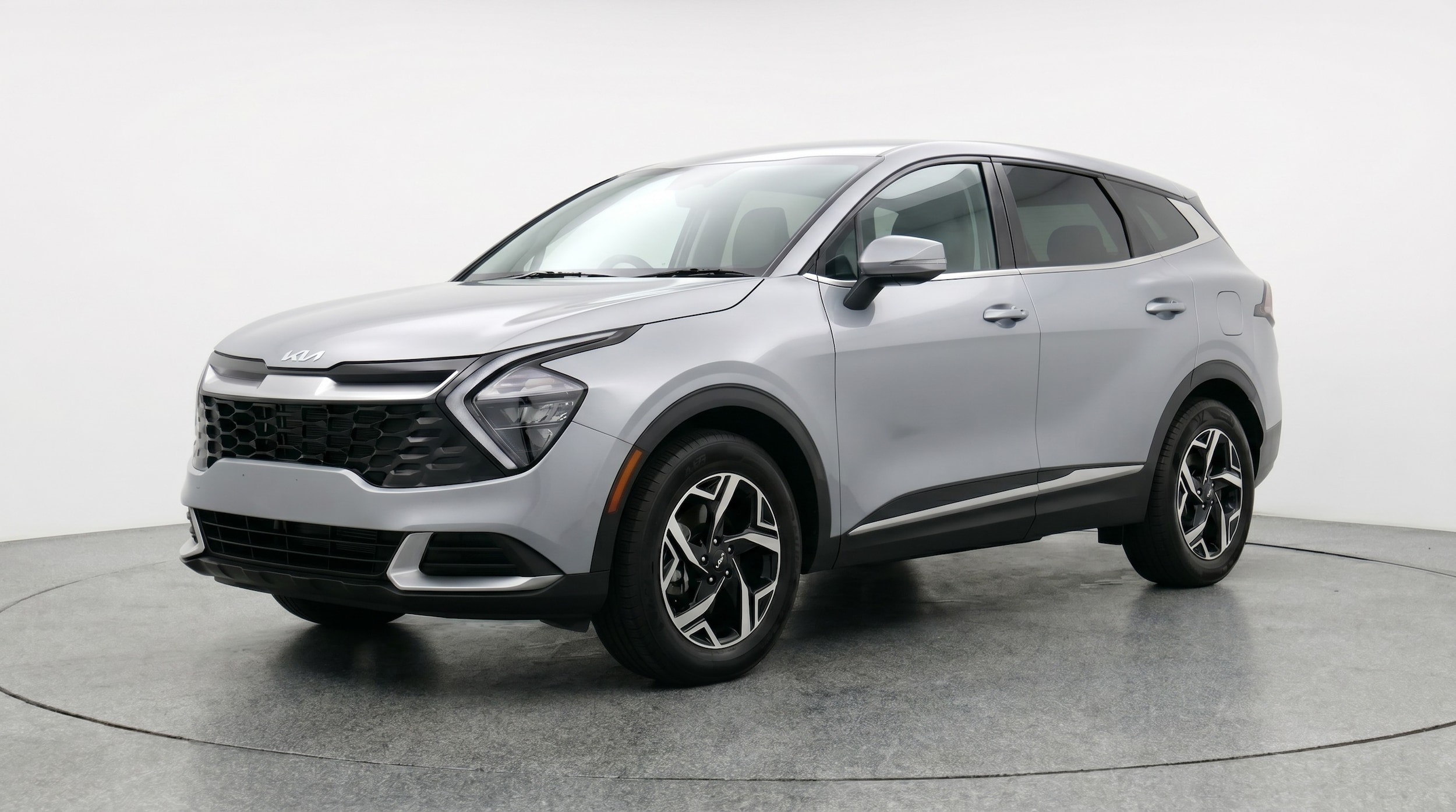 Thumbnail: 2025 Kia Sportage - 3