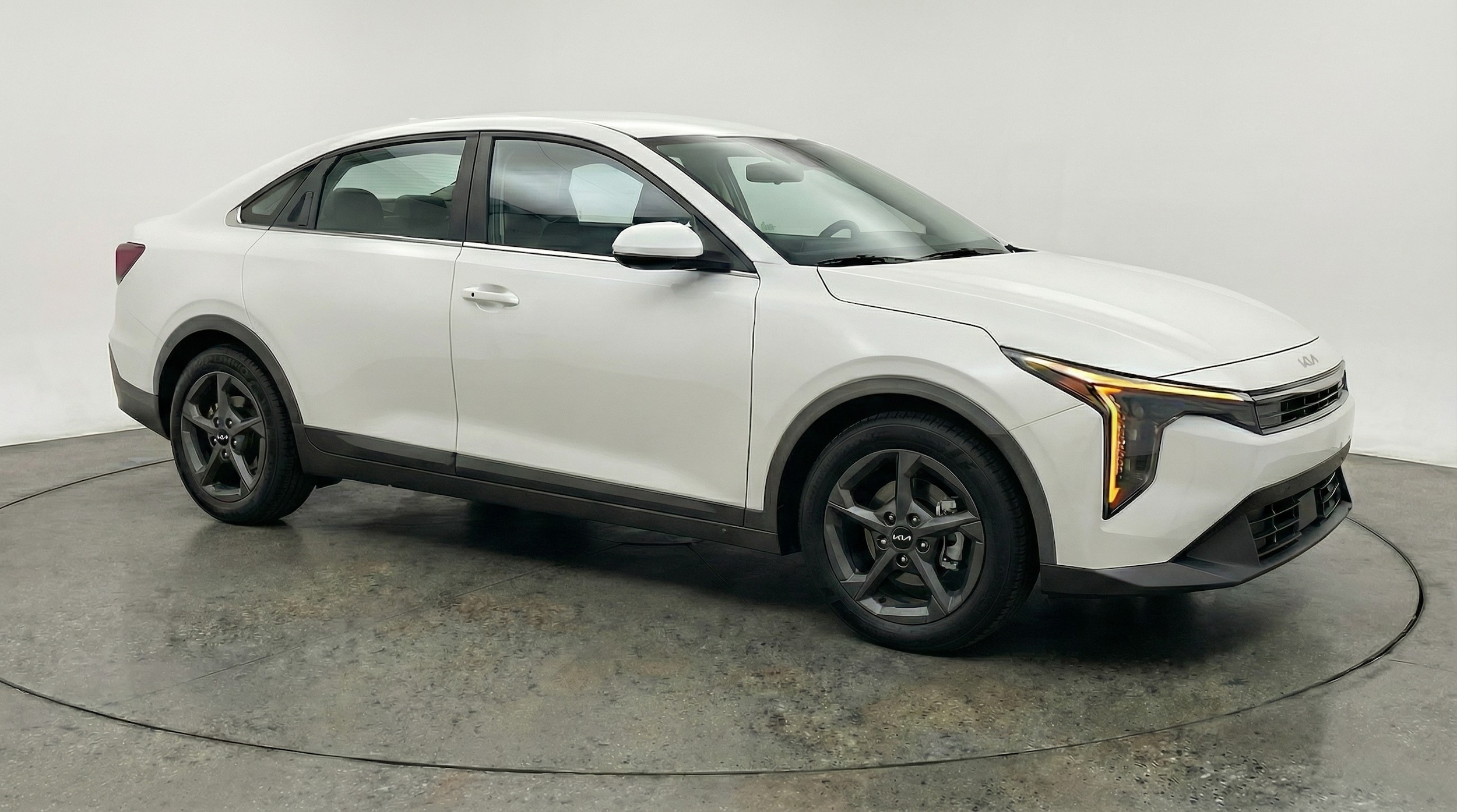 Thumbnail: 2026 Kia K4 - 1