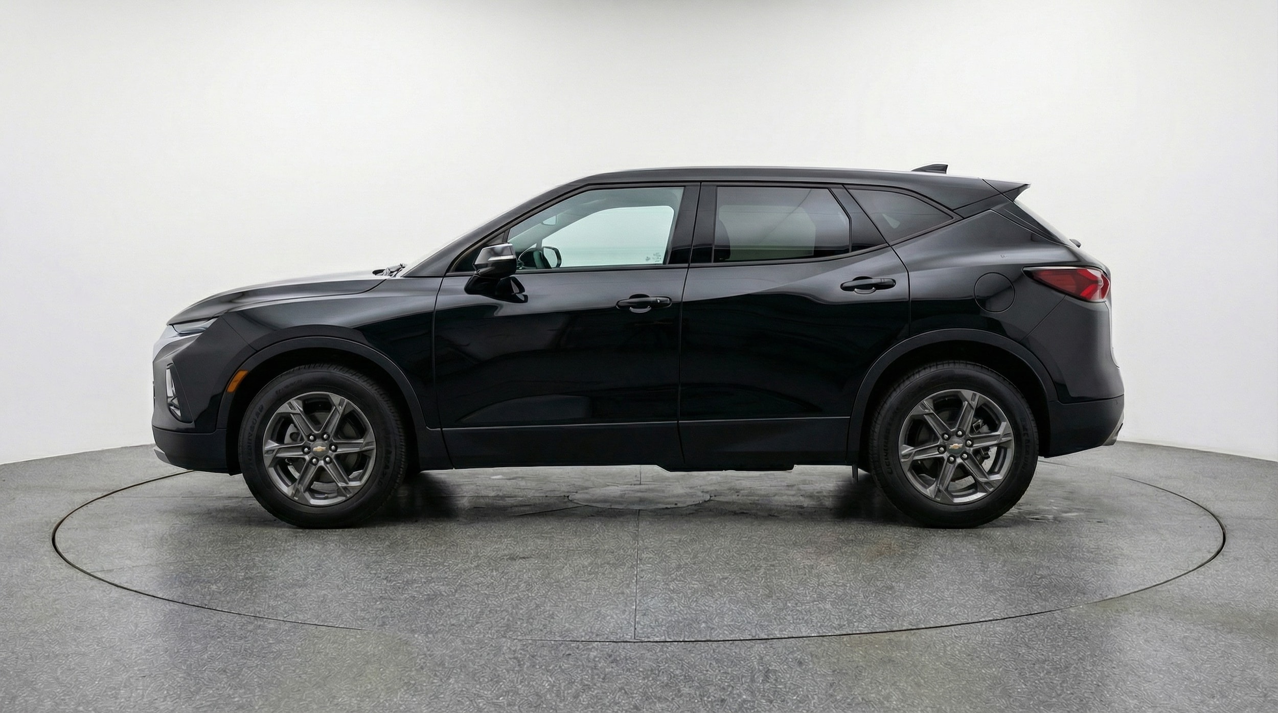 Thumbnail: 2025 Chevrolet Blazer - 4