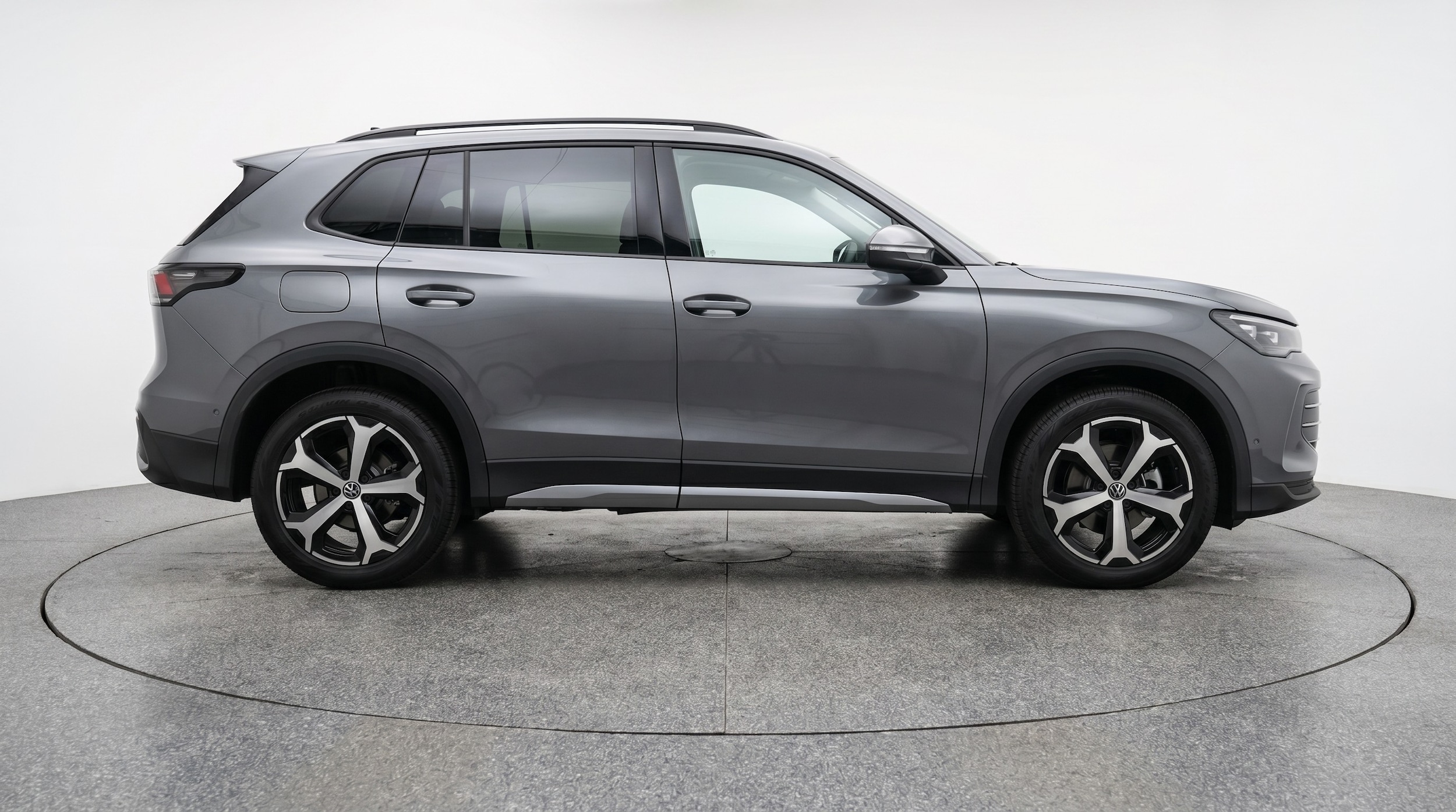 Thumbnail: 2026 Volkswagen Tiguan - 8