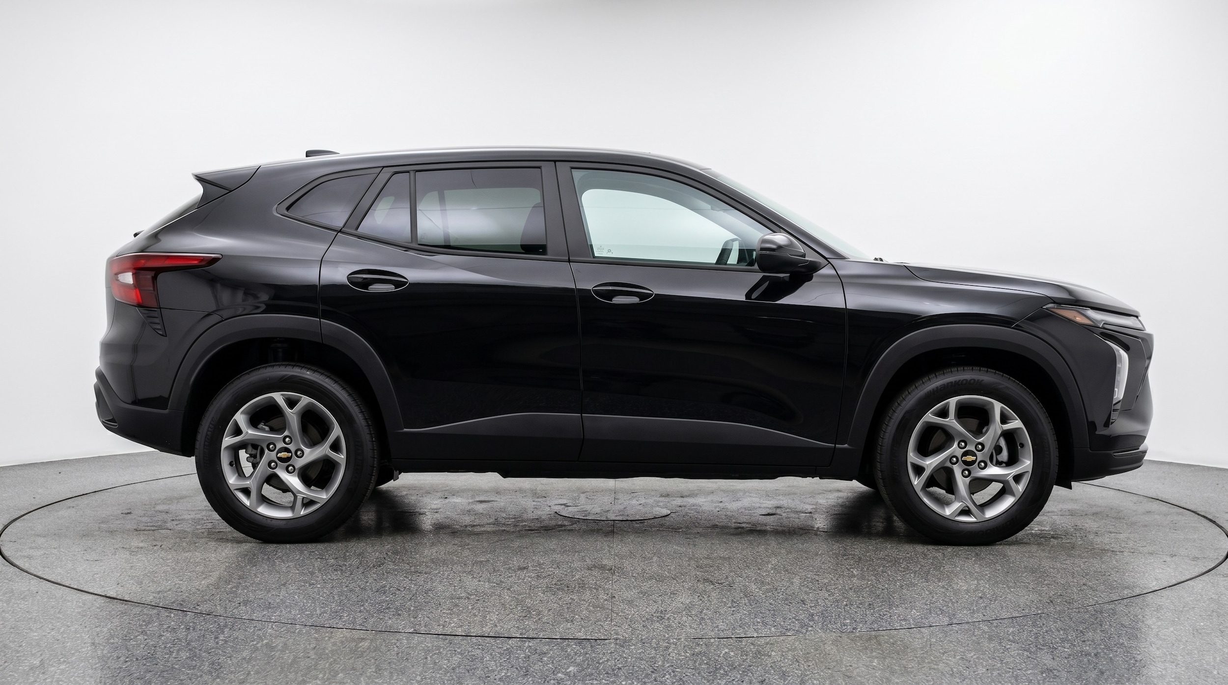 Thumbnail: 2025 Chevrolet Trax - 8