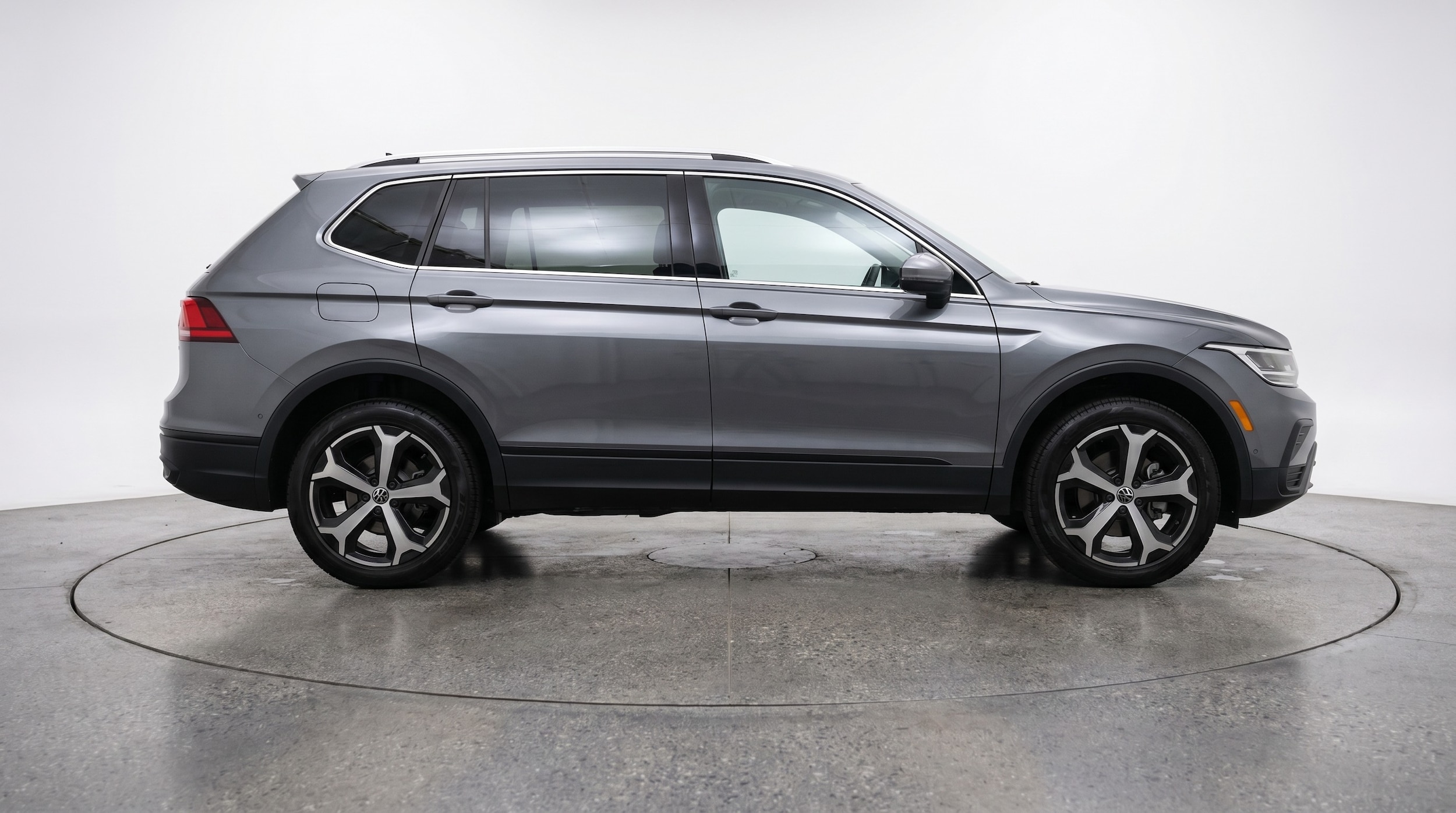 Thumbnail: 2026 Volkswagen Tiguan - 8