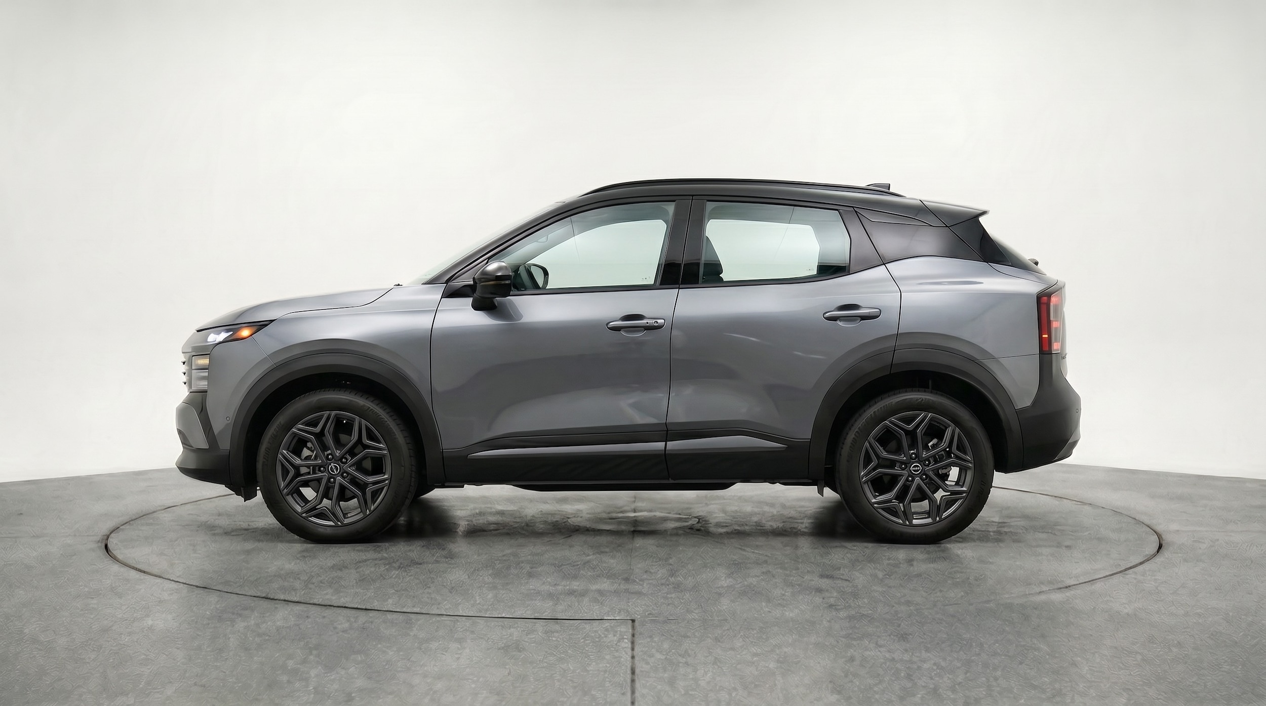 Thumbnail: 2026 Nissan Kicks - 4