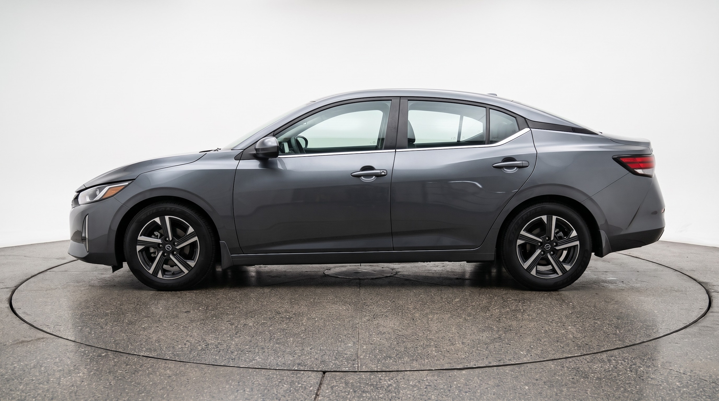 Thumbnail: 2025 Nissan Sentra - 4