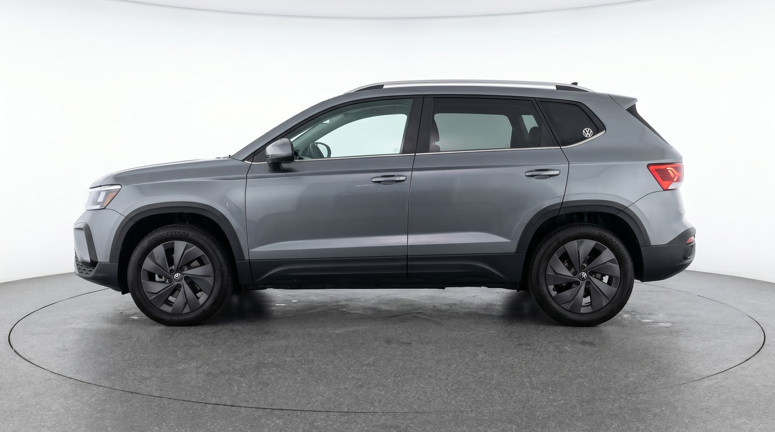 Thumbnail: 2026 Volkswagen Taos - 4