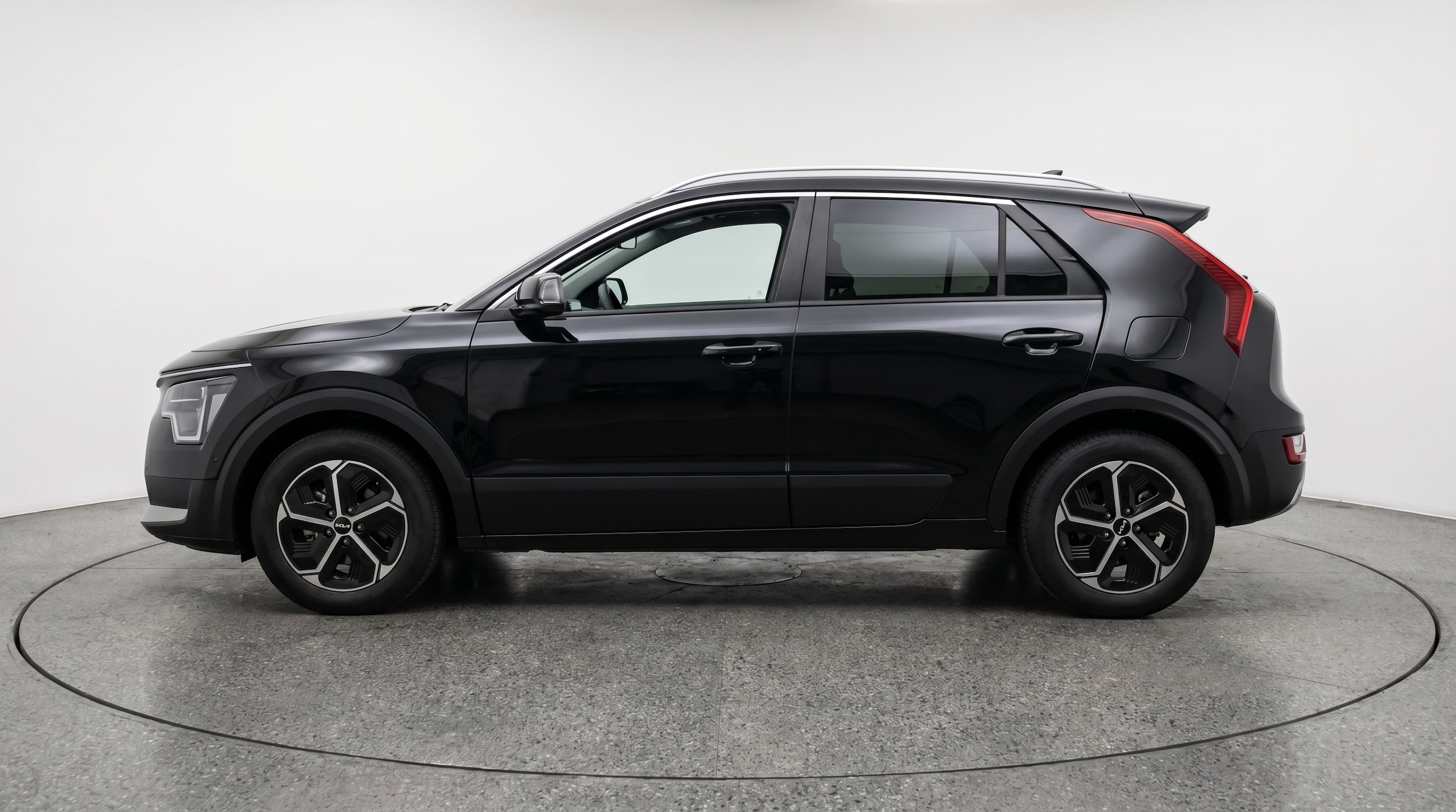 Thumbnail: 2026 Kia Niro - 4