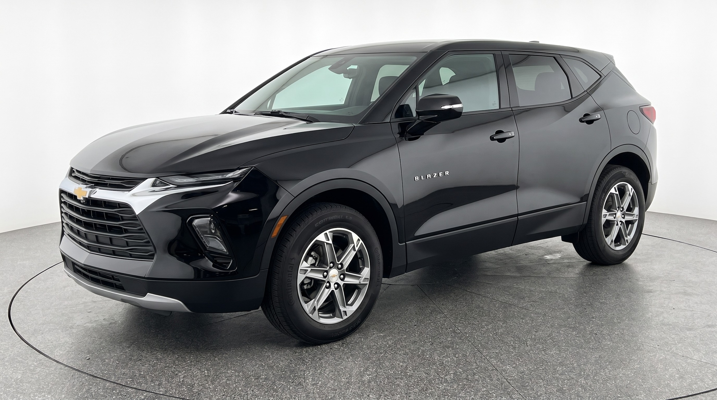 Thumbnail: 2026 Chevrolet Blazer - 3