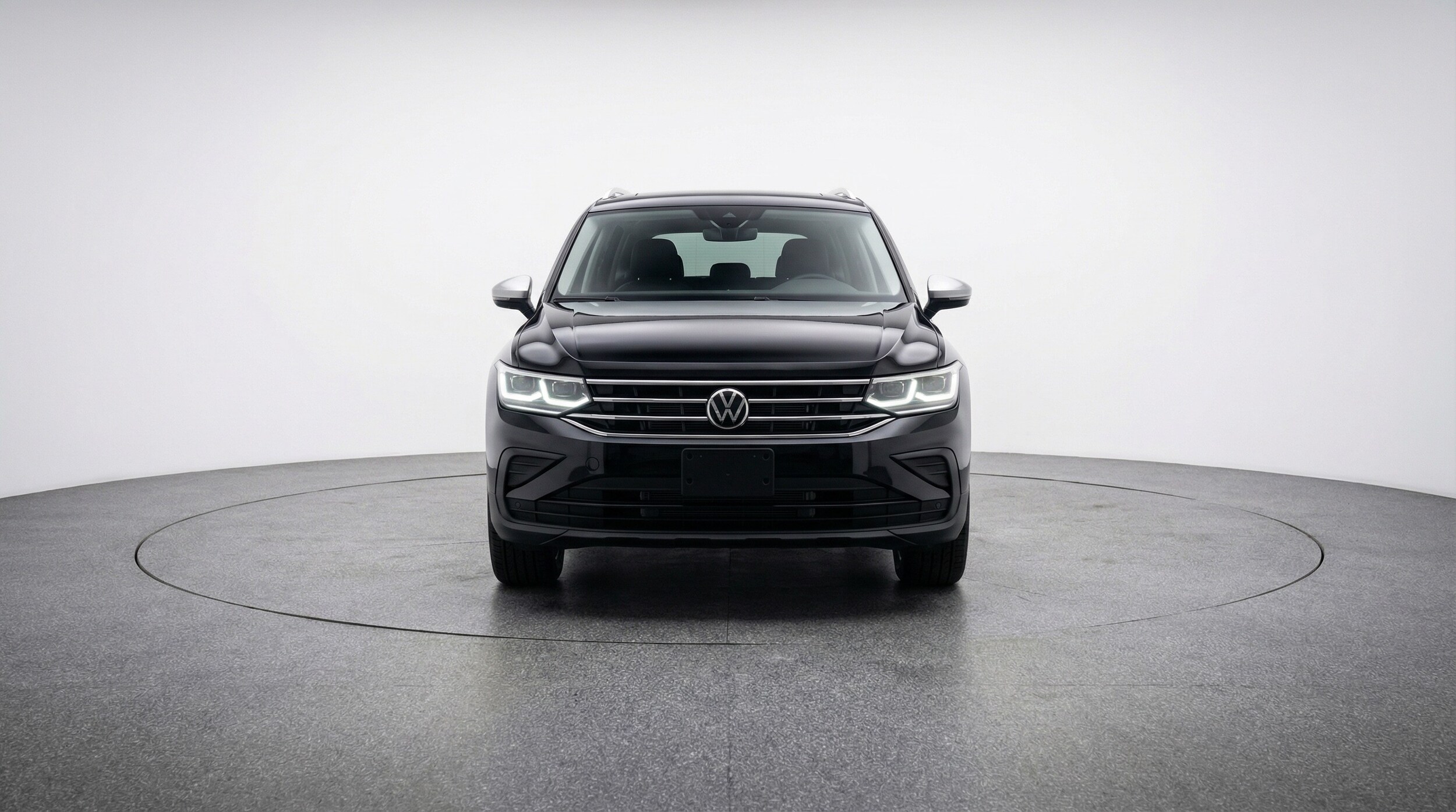 Thumbnail: 2026 Volkswagen Tiguan - 2