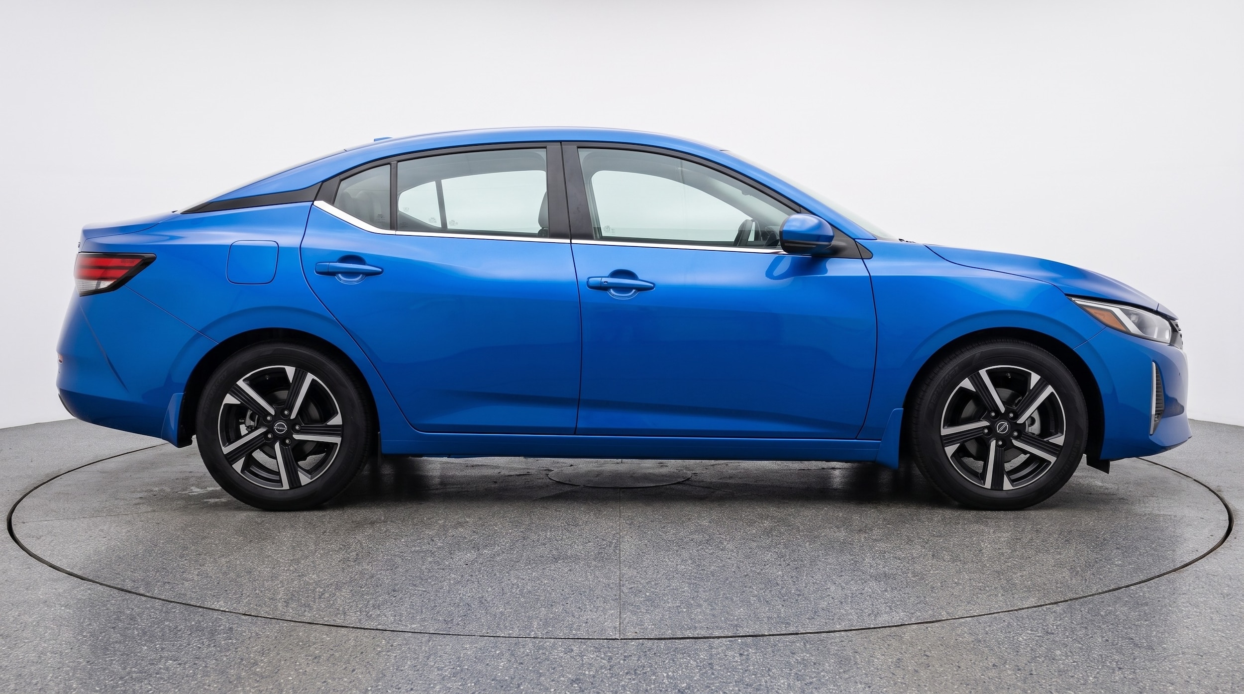 Thumbnail: 2025 Nissan Sentra - 8