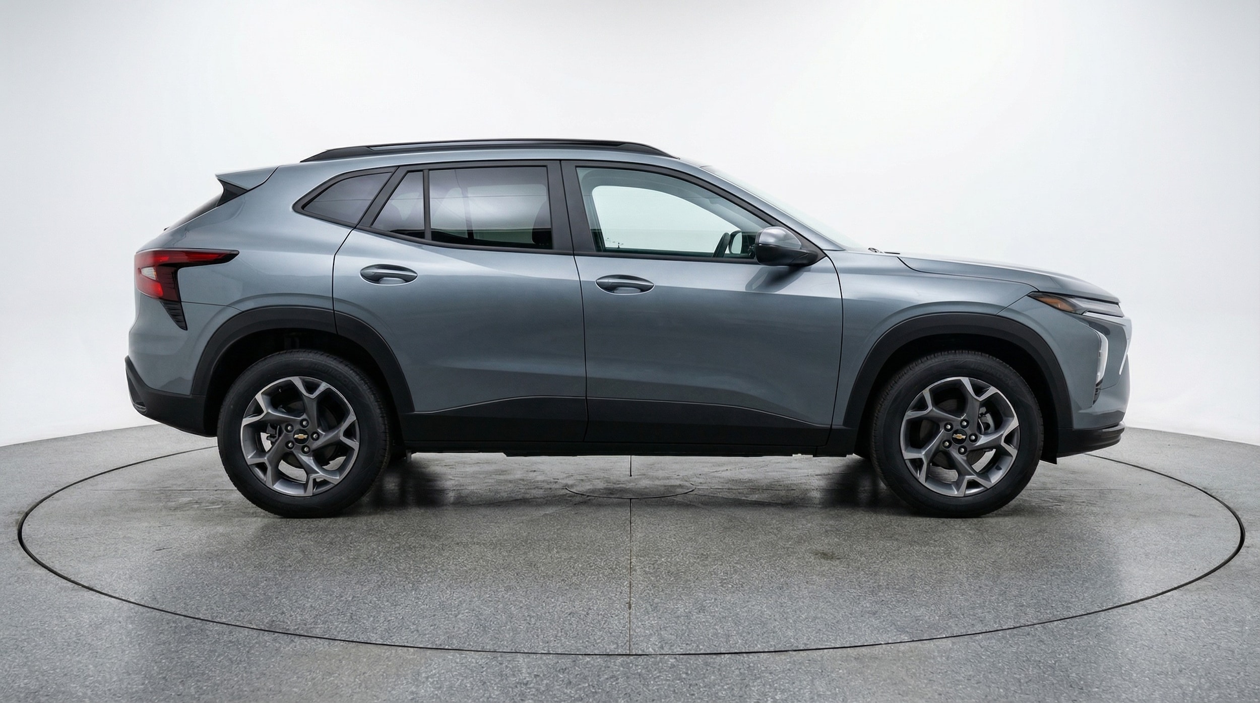 Thumbnail: 2025 Chevrolet Trax - 8