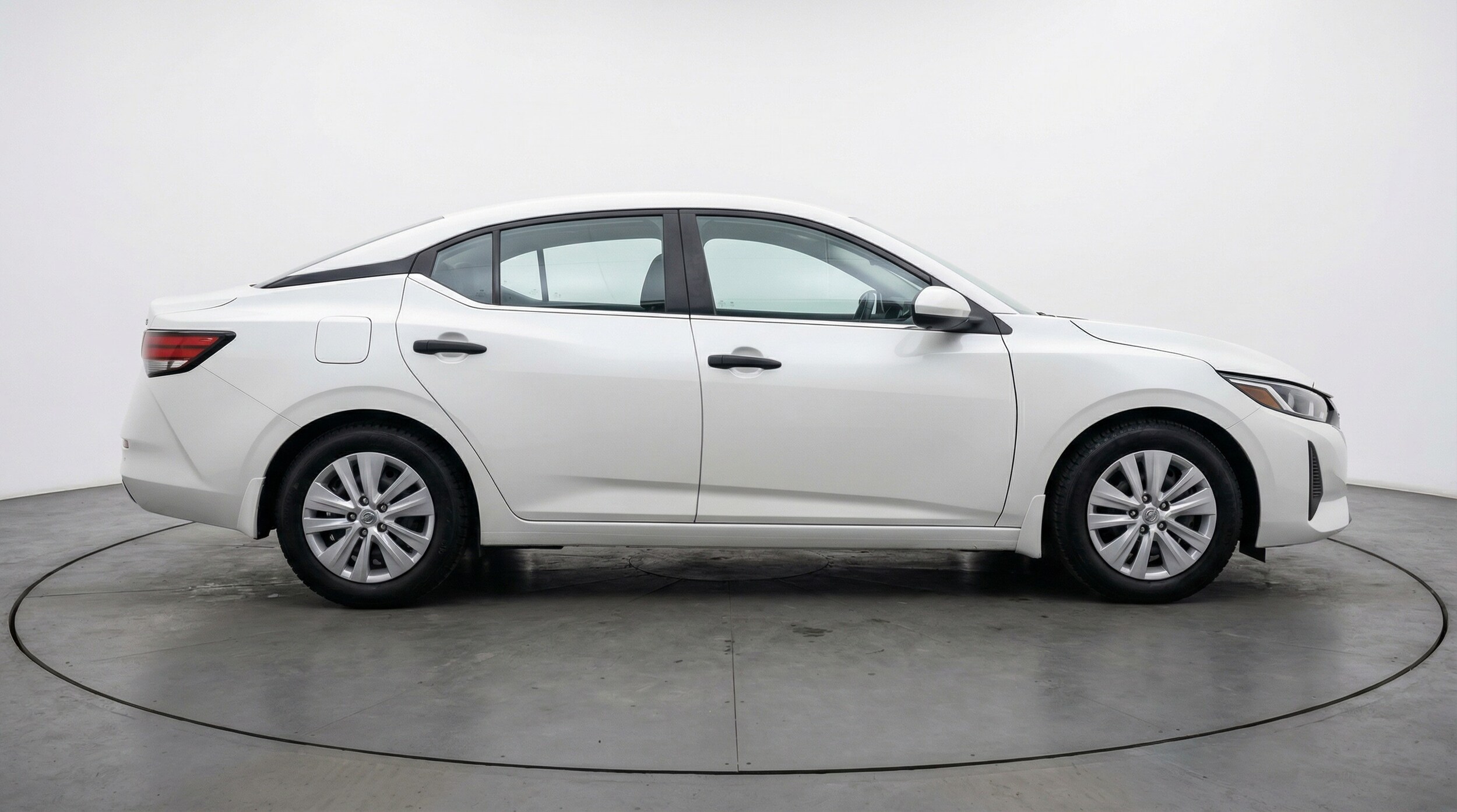 Thumbnail: 2025 Nissan Sentra - 8