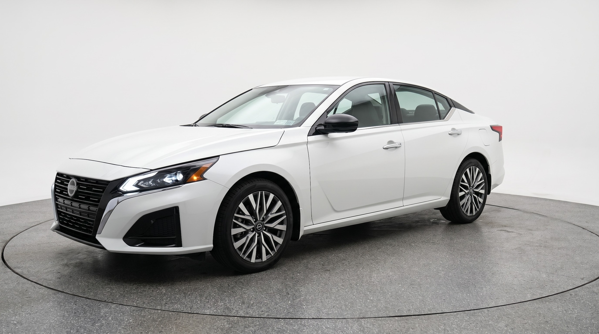 Thumbnail: 2025 Nissan Altima - 3
