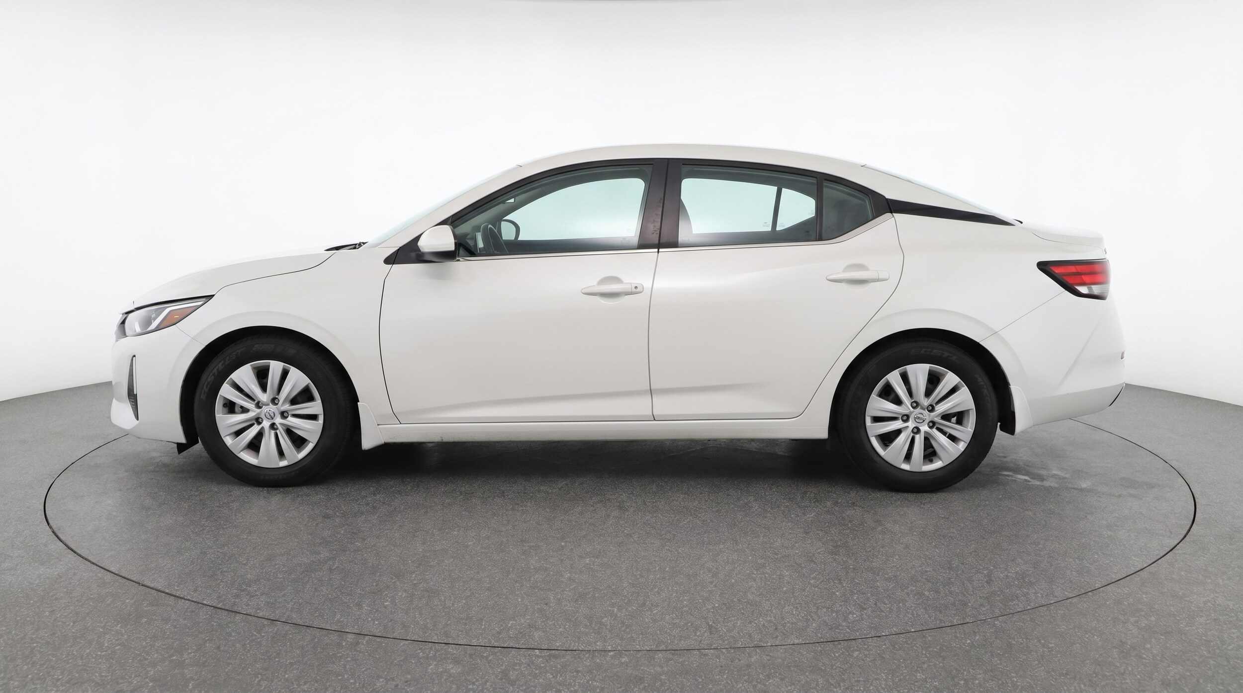 Thumbnail: 2025 Nissan Sentra - 4