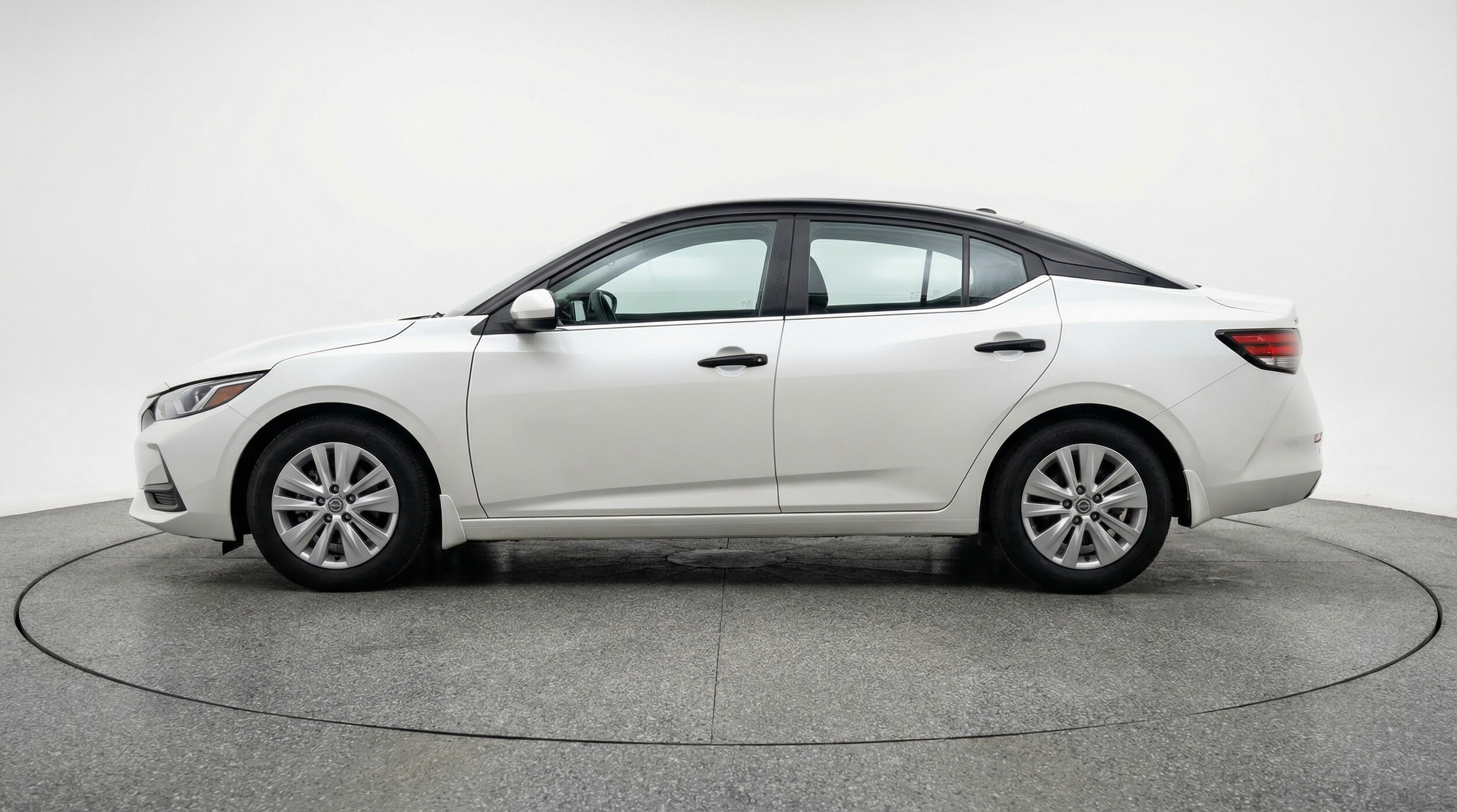 Thumbnail: 2025 Nissan Sentra - 4