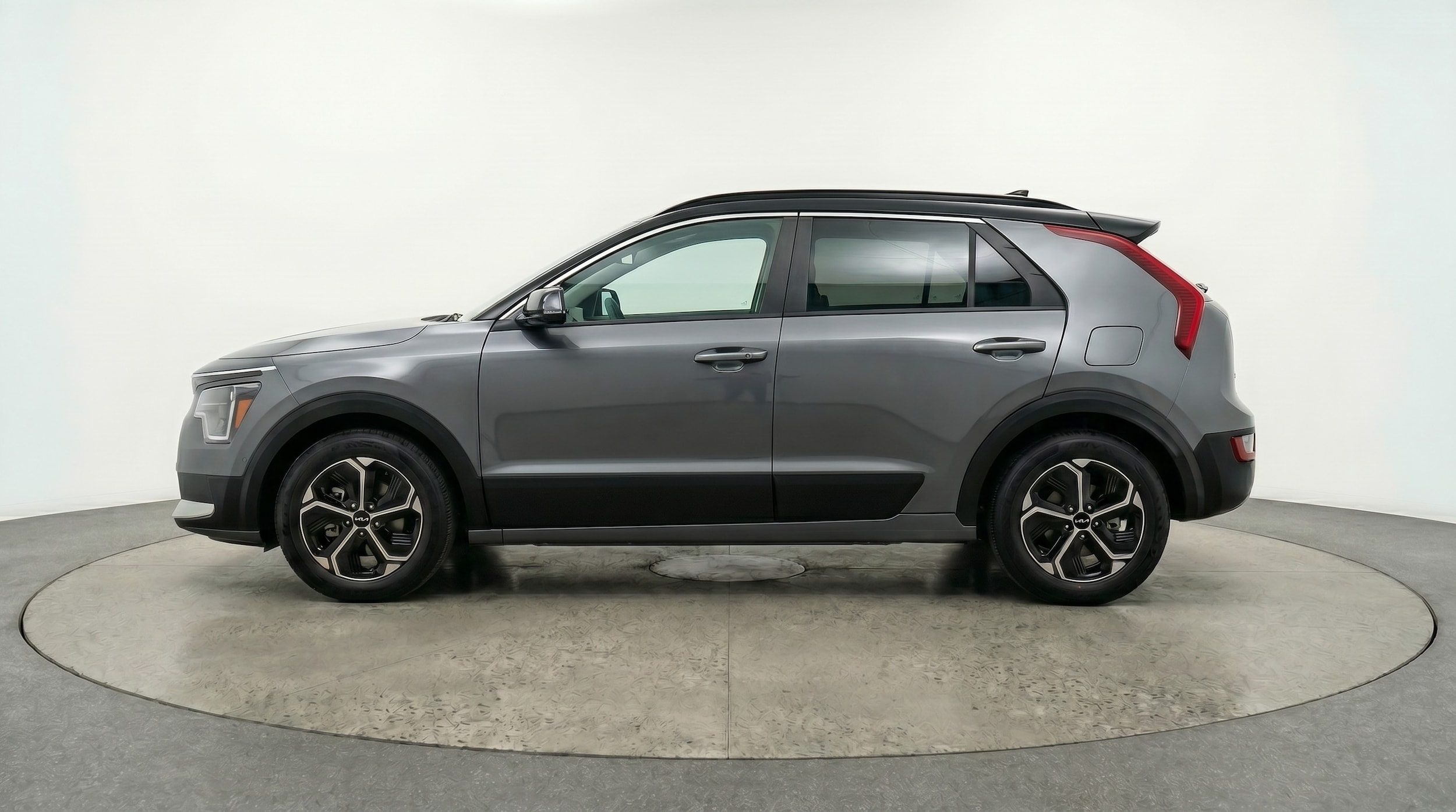 Thumbnail: 2026 Kia Niro - 4