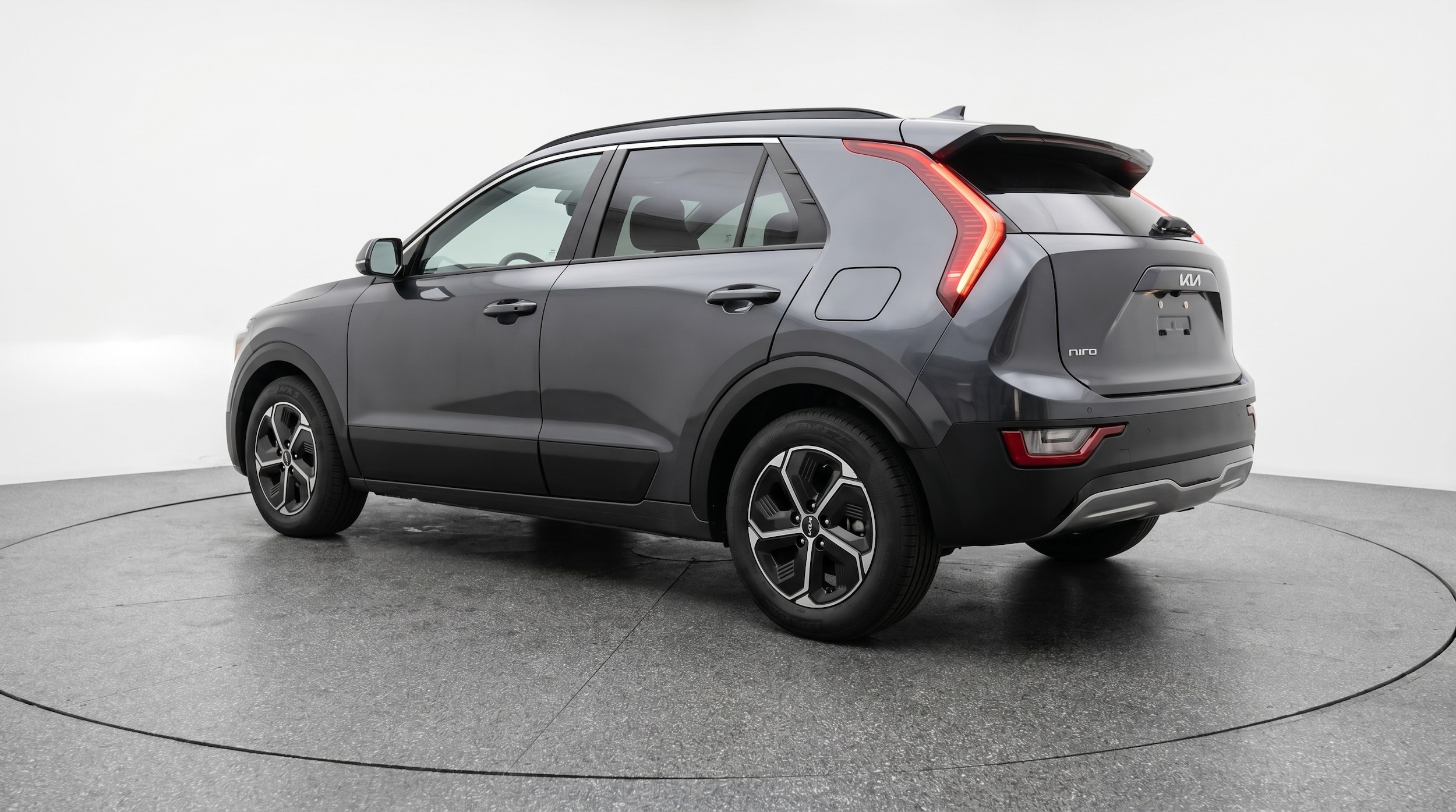 Thumbnail: 2026 Kia Niro - 5