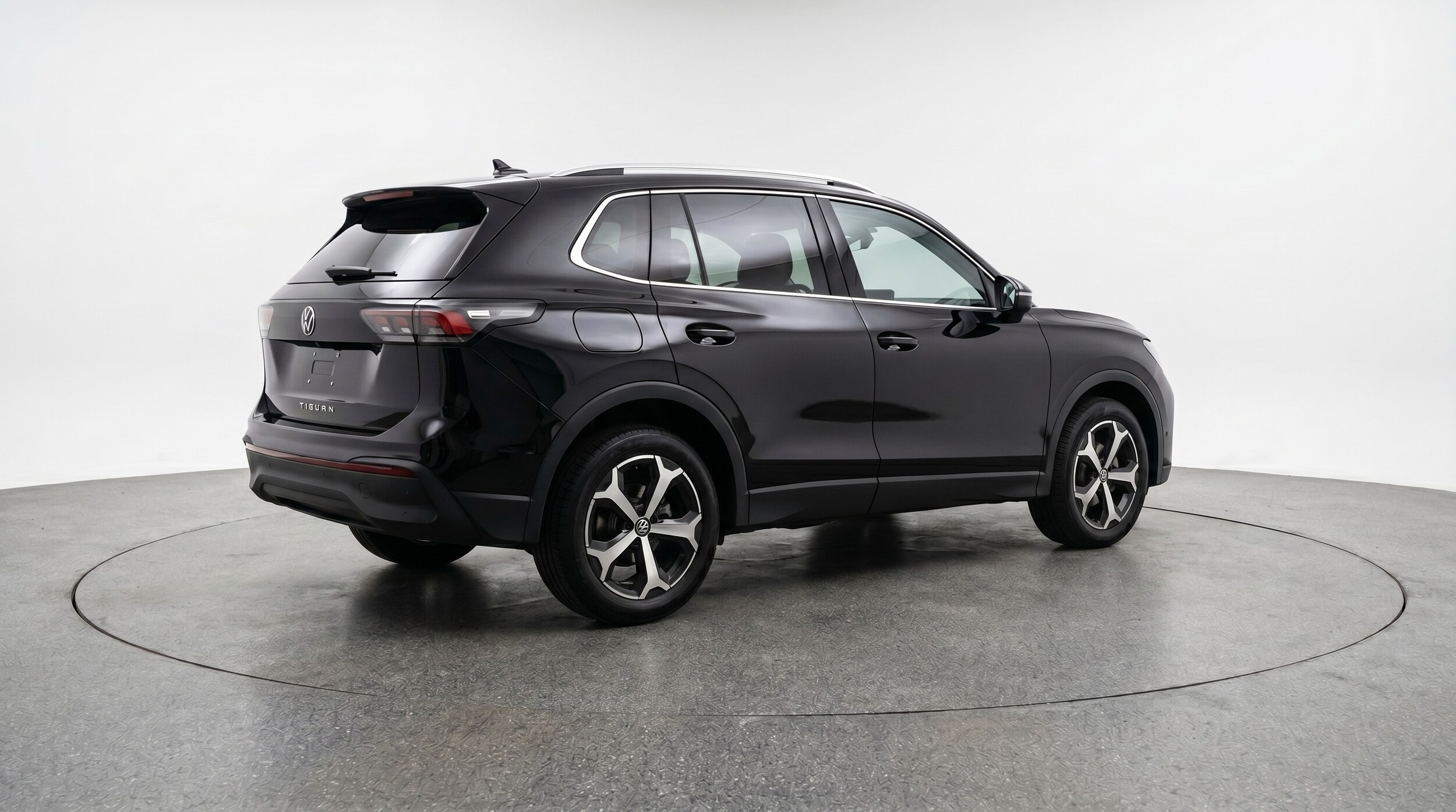 Thumbnail: 2026 Volkswagen Tiguan - 7
