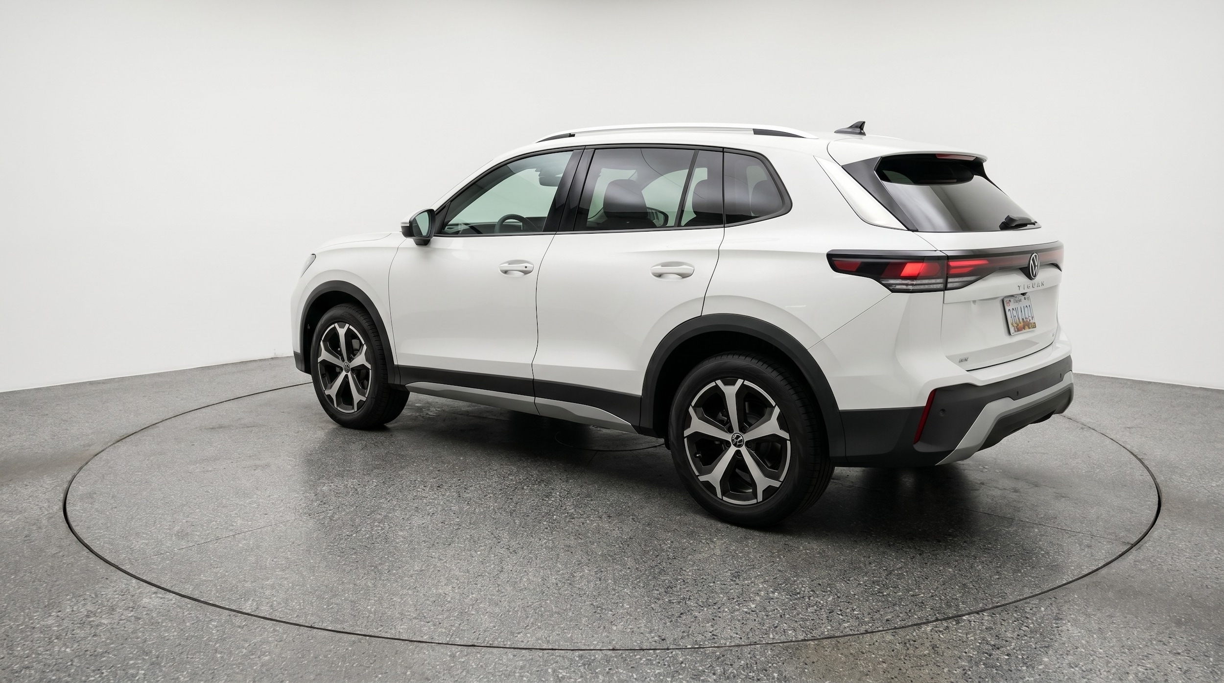 Thumbnail: 2026 Volkswagen Tiguan - 5