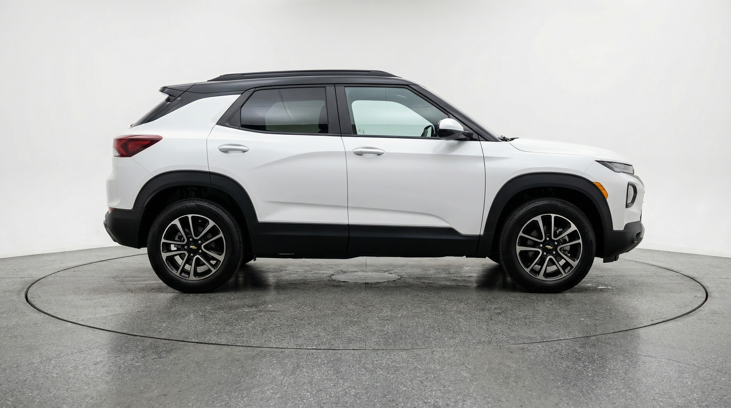 Thumbnail: 2025 Chevrolet TrailBlazer - 8