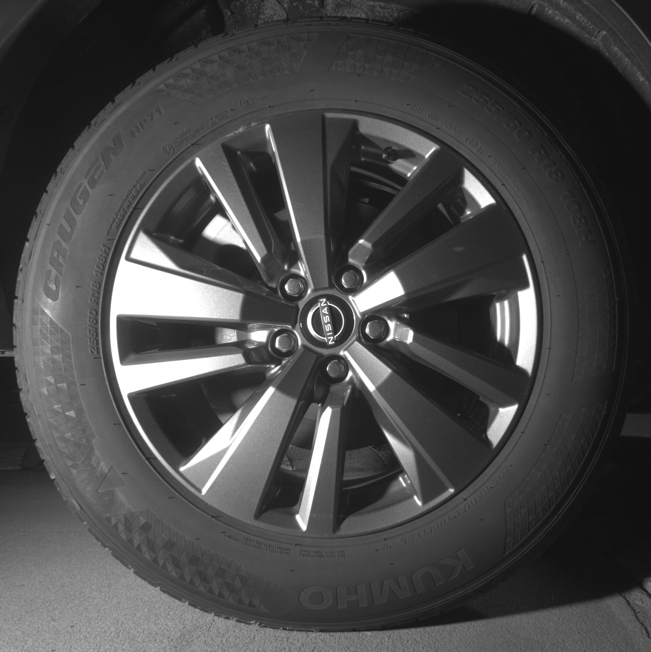 Thumbnail: 2025 Nissan Pathfinder - 12