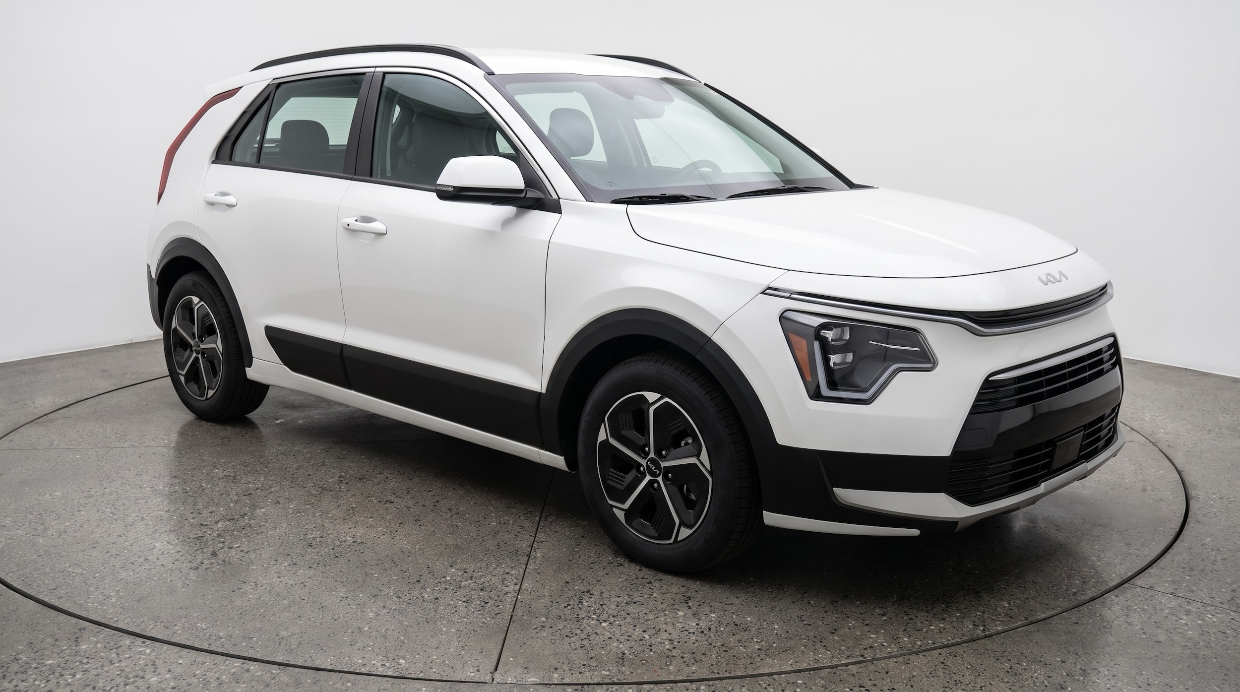 Thumbnail: 2026 Kia Niro - 1