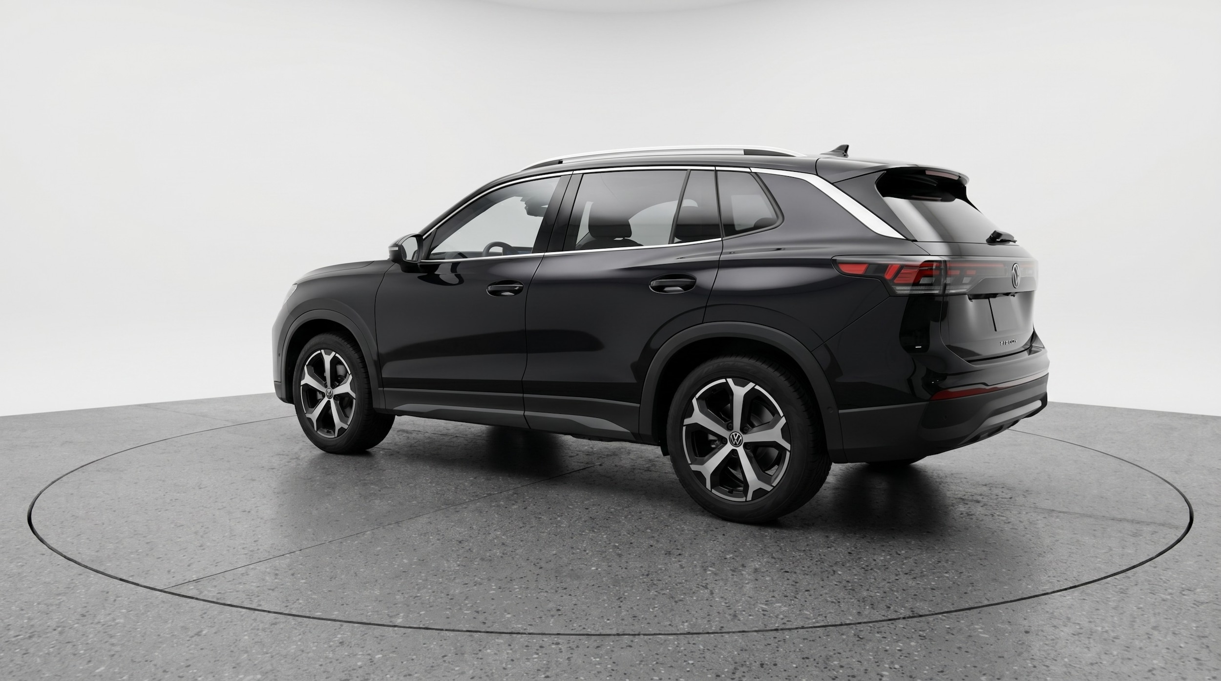Thumbnail: 2026 Volkswagen Tiguan - 5